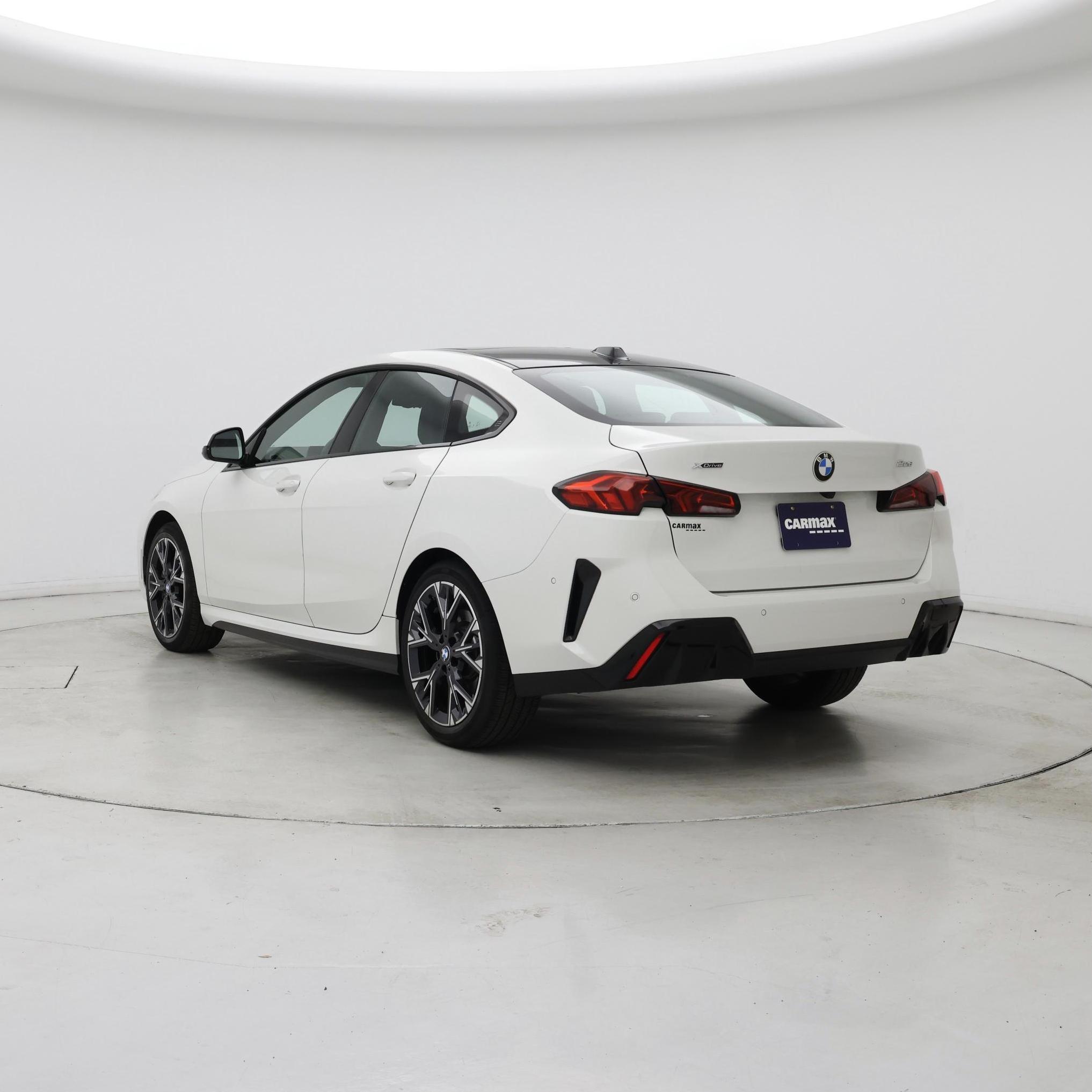 Thumbnail: 2025 BMW 2 Series - 2