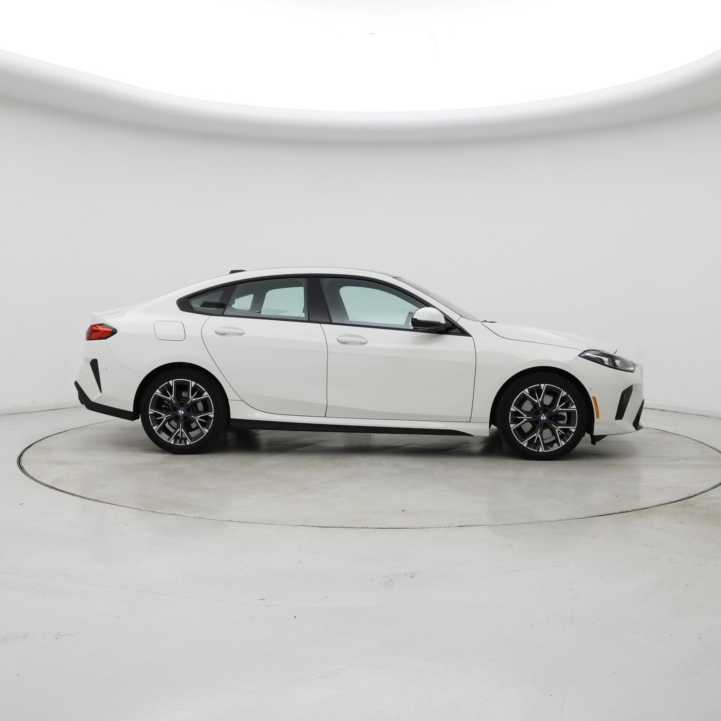 Thumbnail: 2025 BMW 2 Series - 7