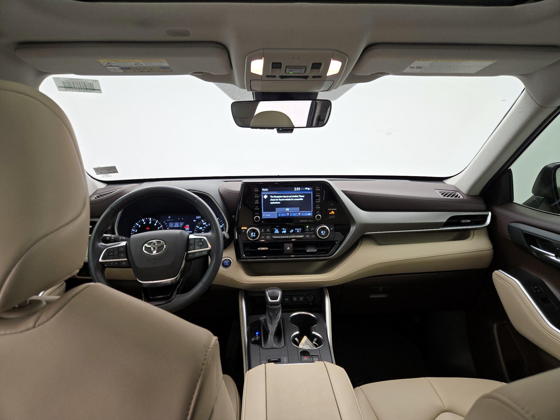 Thumbnail: 2021 Toyota Highlander - 9