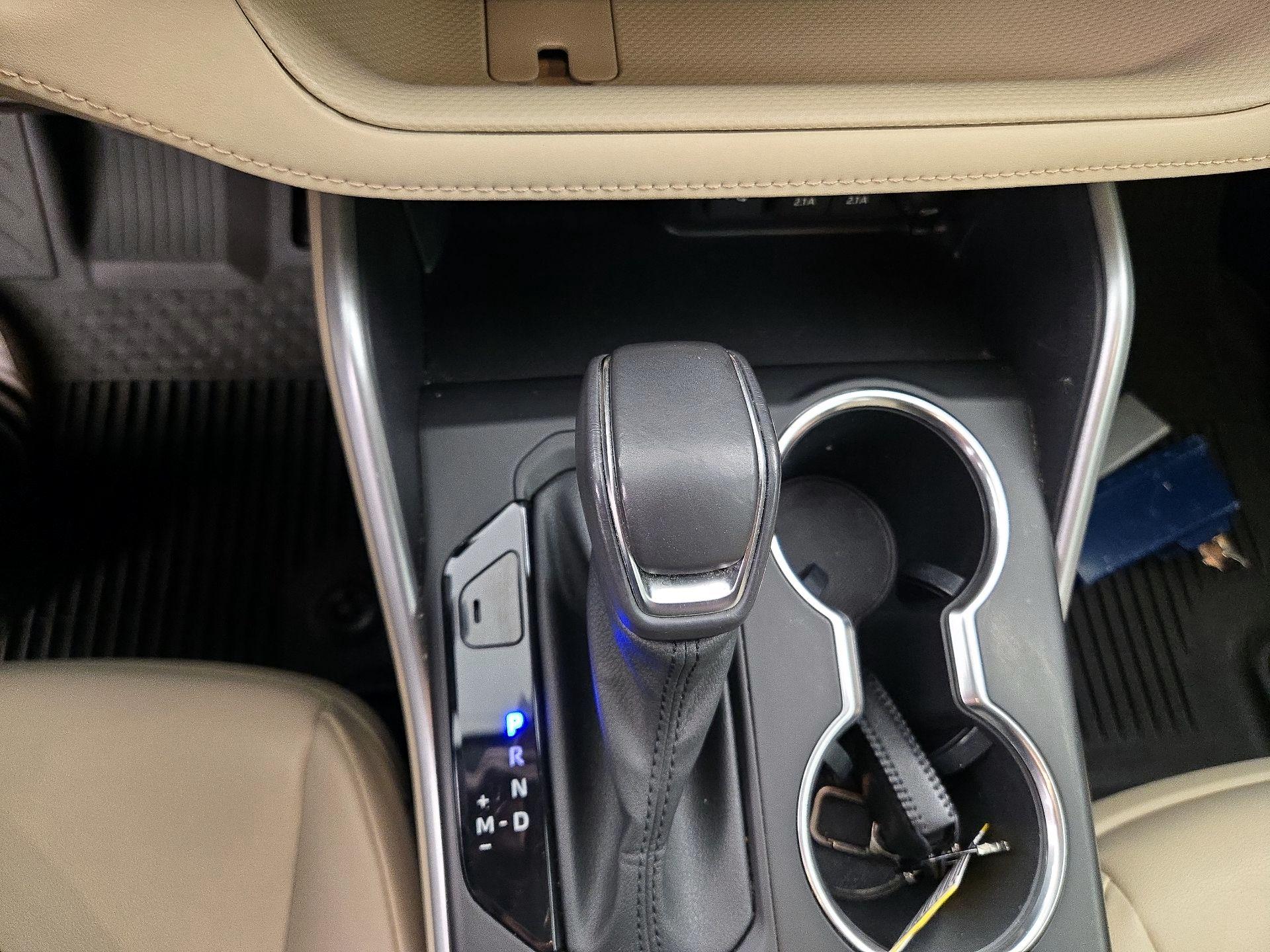 Thumbnail: 2021 Toyota Highlander - 17