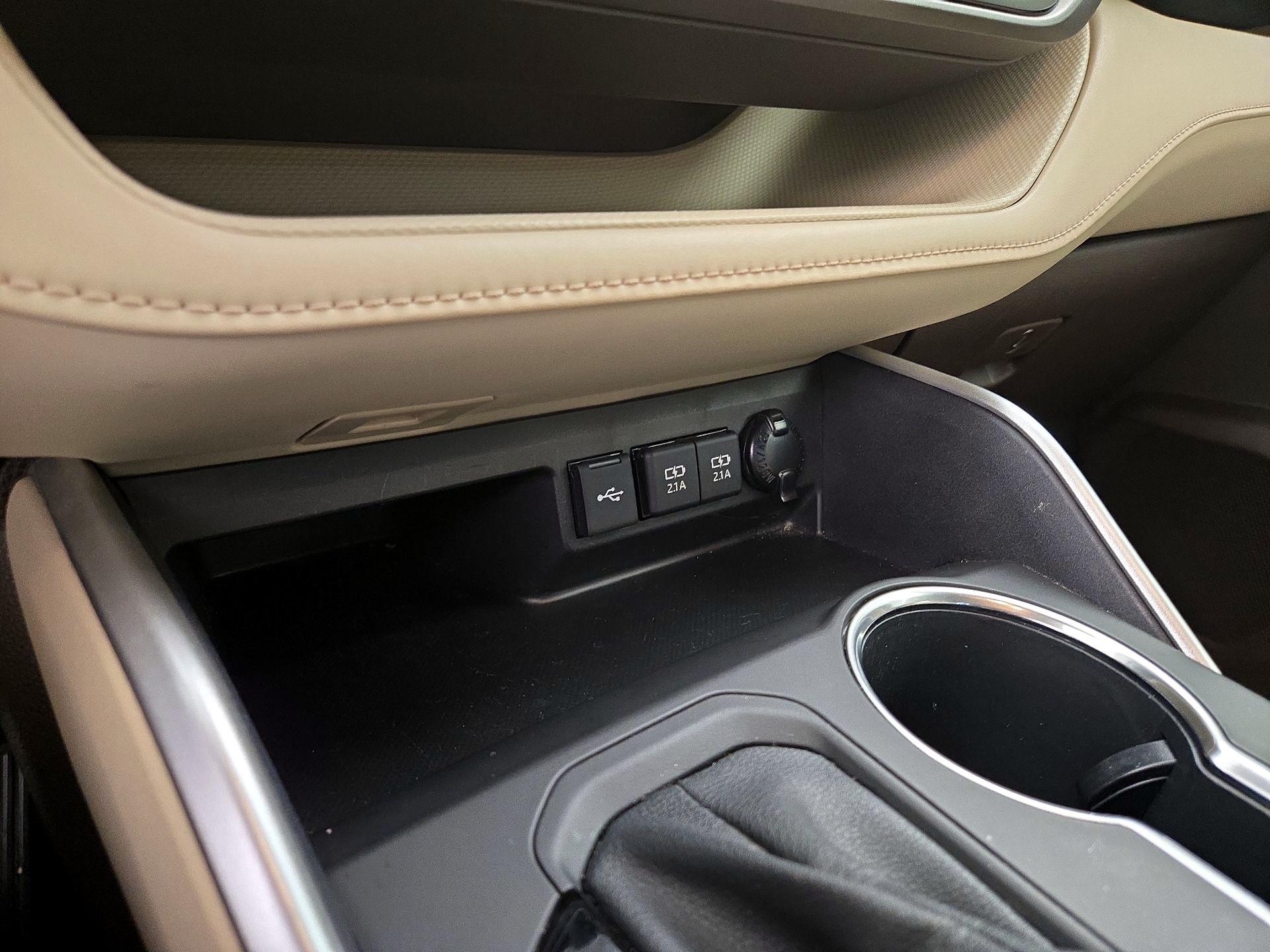 Thumbnail: 2021 Toyota Highlander - 18