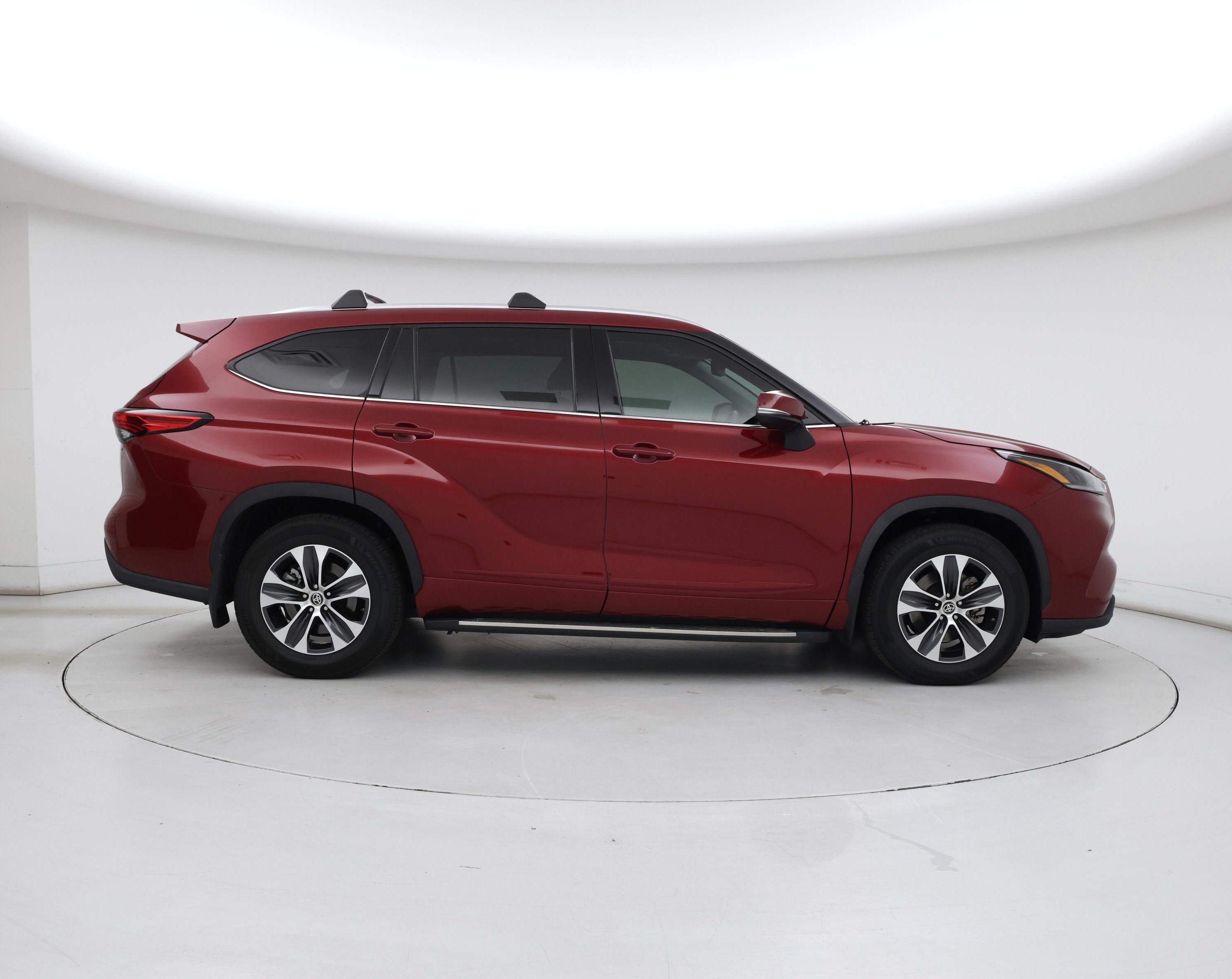 Thumbnail: 2021 Toyota Highlander - 7