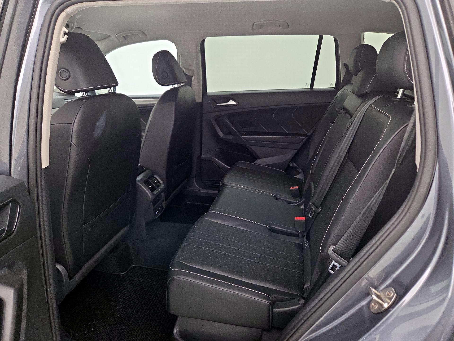 Thumbnail: 2022 Volkswagen Tiguan - 19