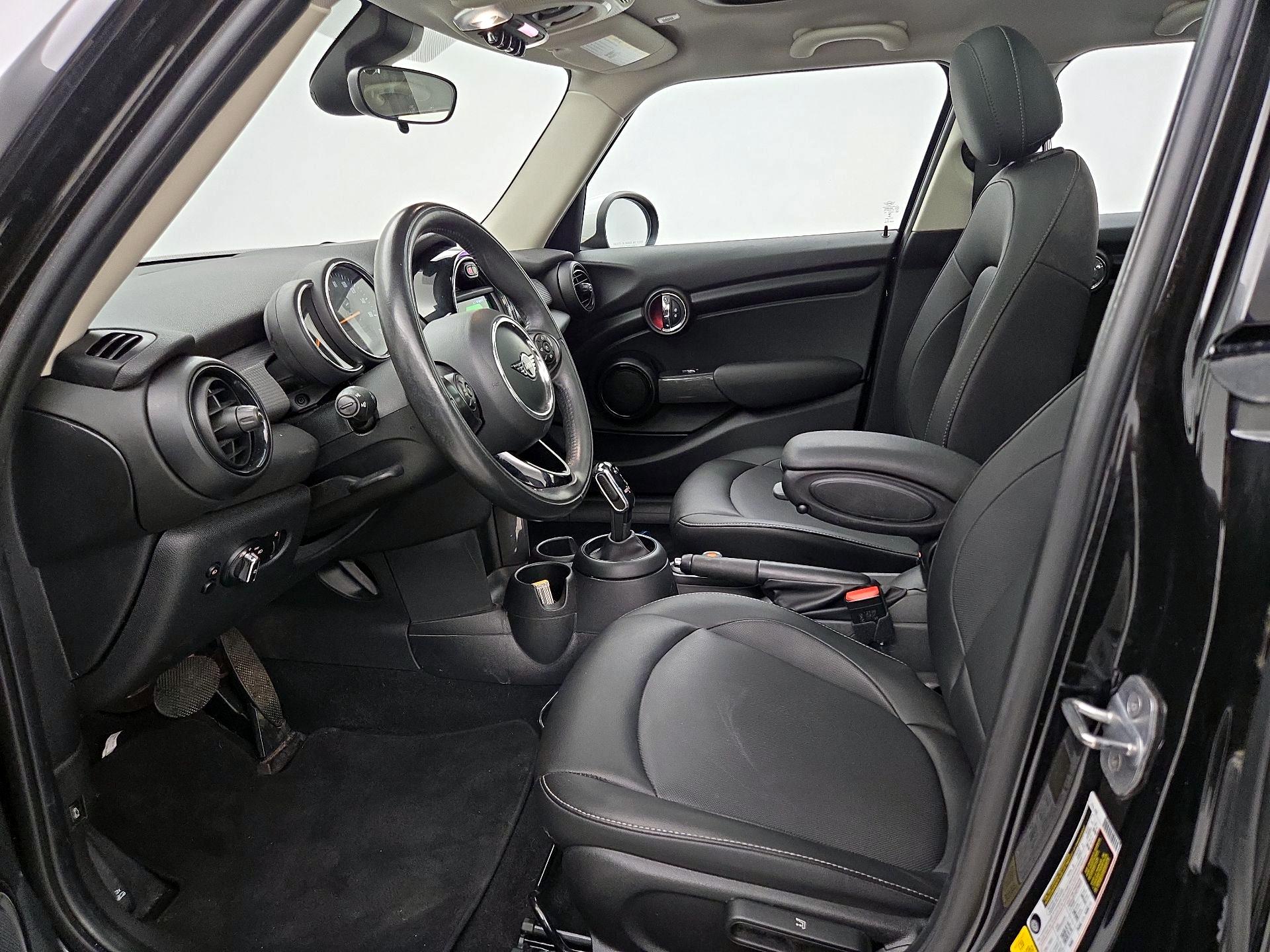 Thumbnail: 2020 MINI Cooper Hardtop - 11