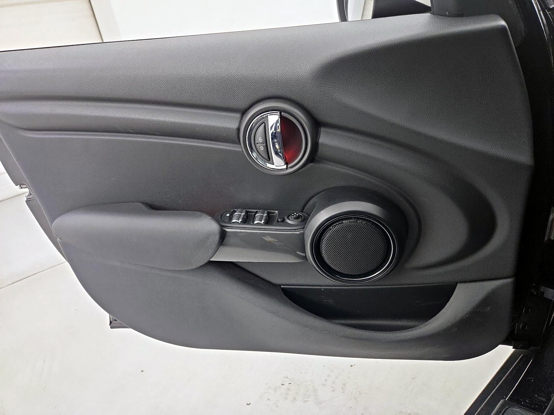 Thumbnail: 2020 MINI Cooper Hardtop - 12