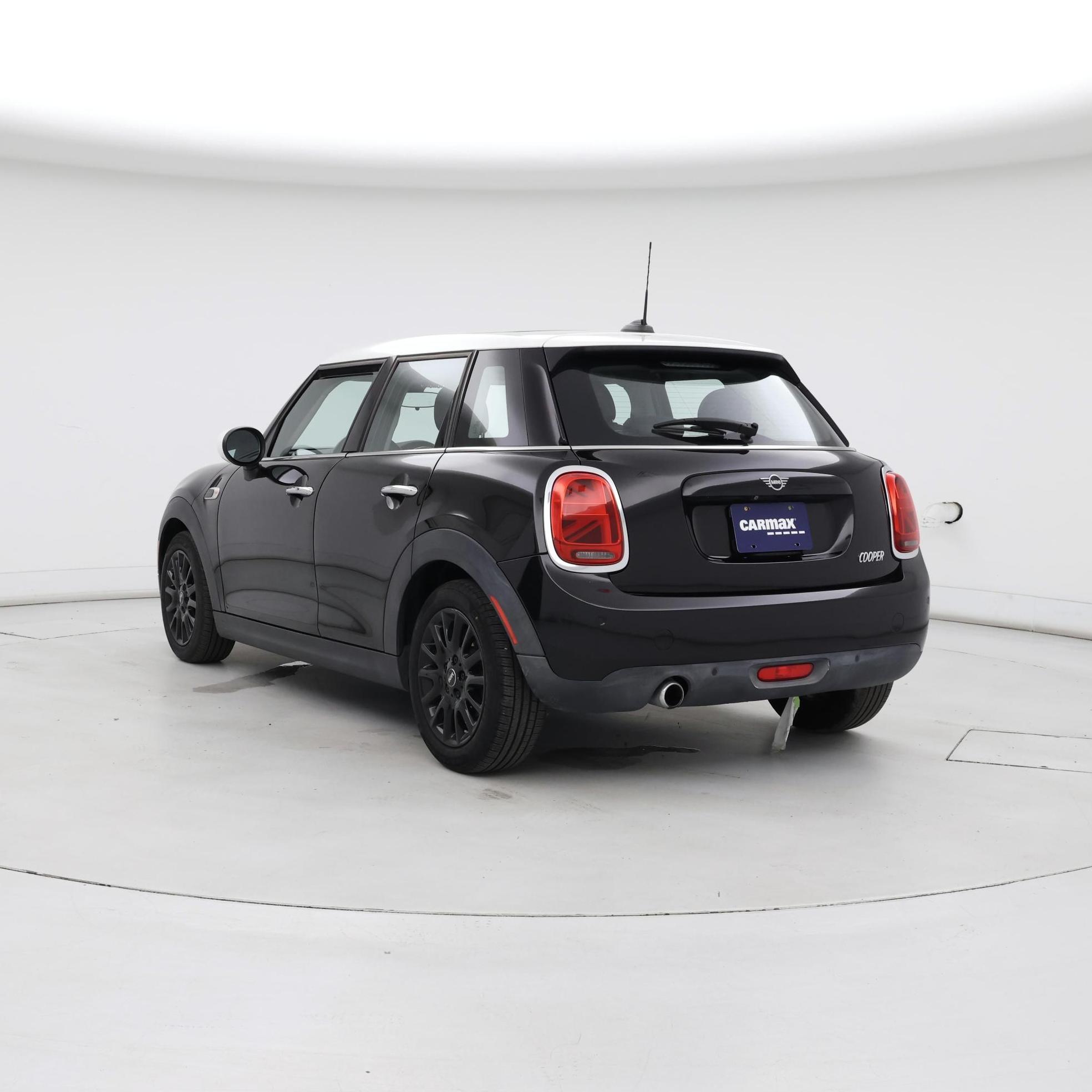 Thumbnail: 2020 MINI Cooper Hardtop - 2