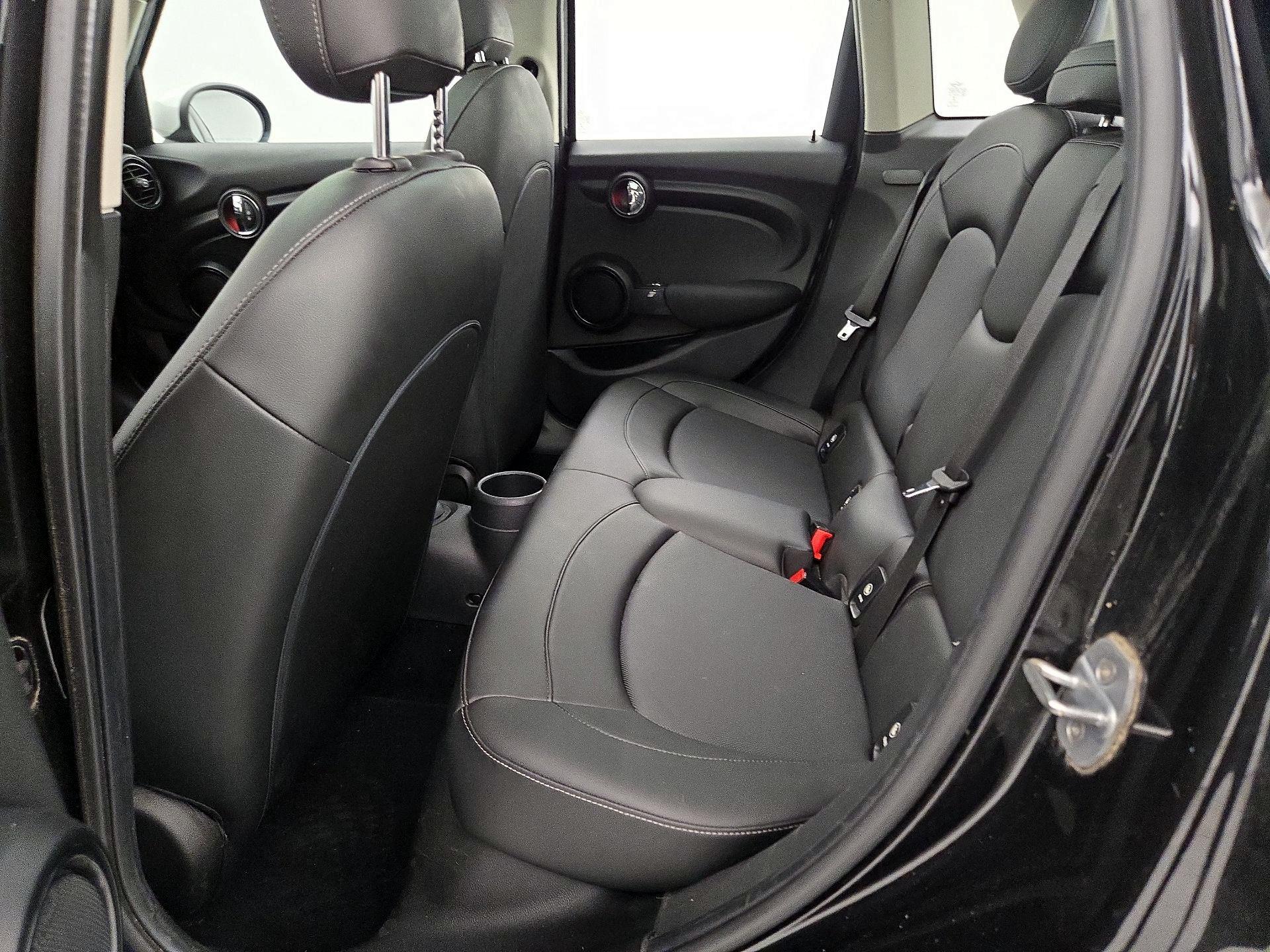 Thumbnail: 2020 MINI Cooper Hardtop - 20