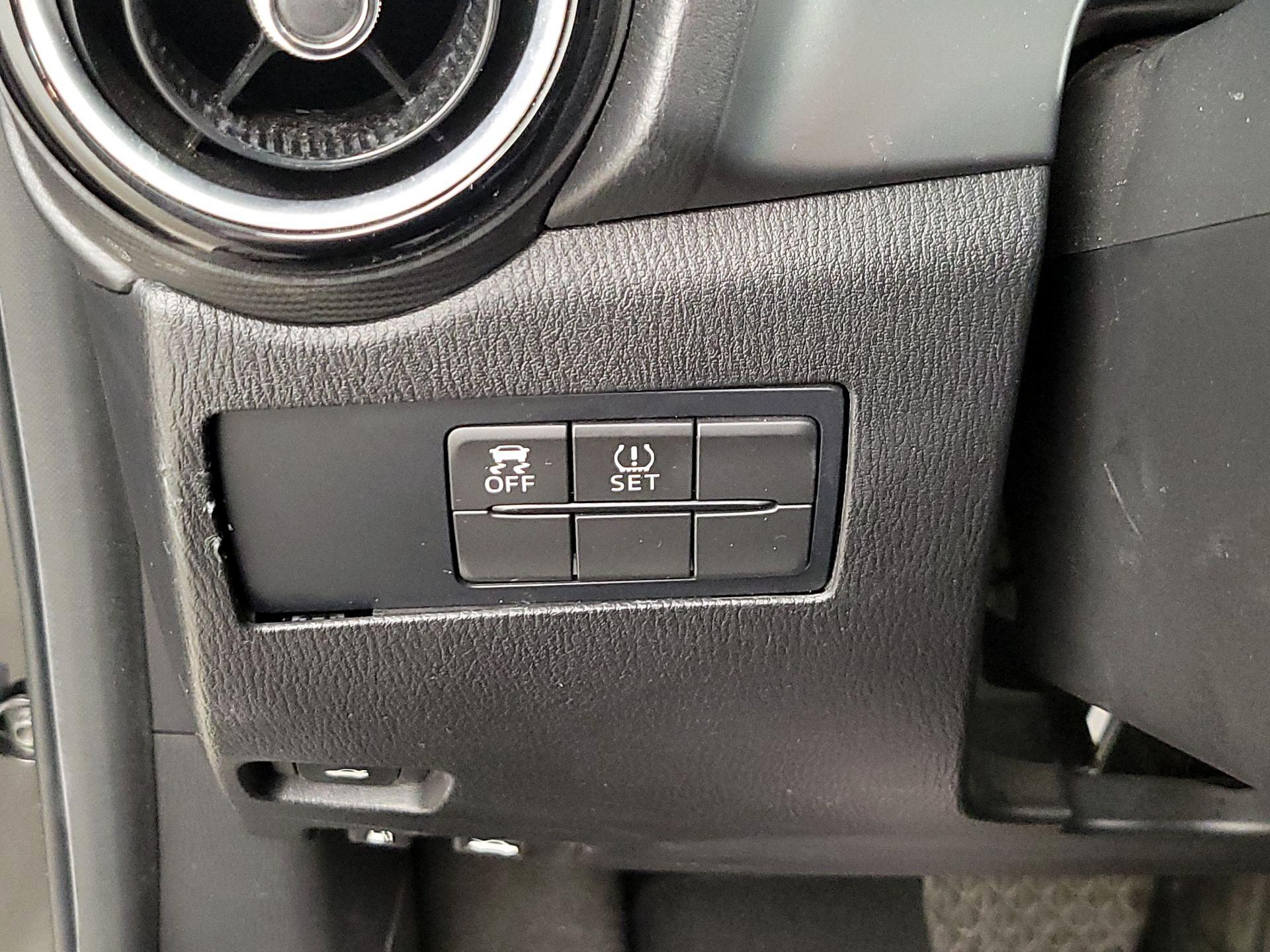 Thumbnail: 2016 Scion iA - 13