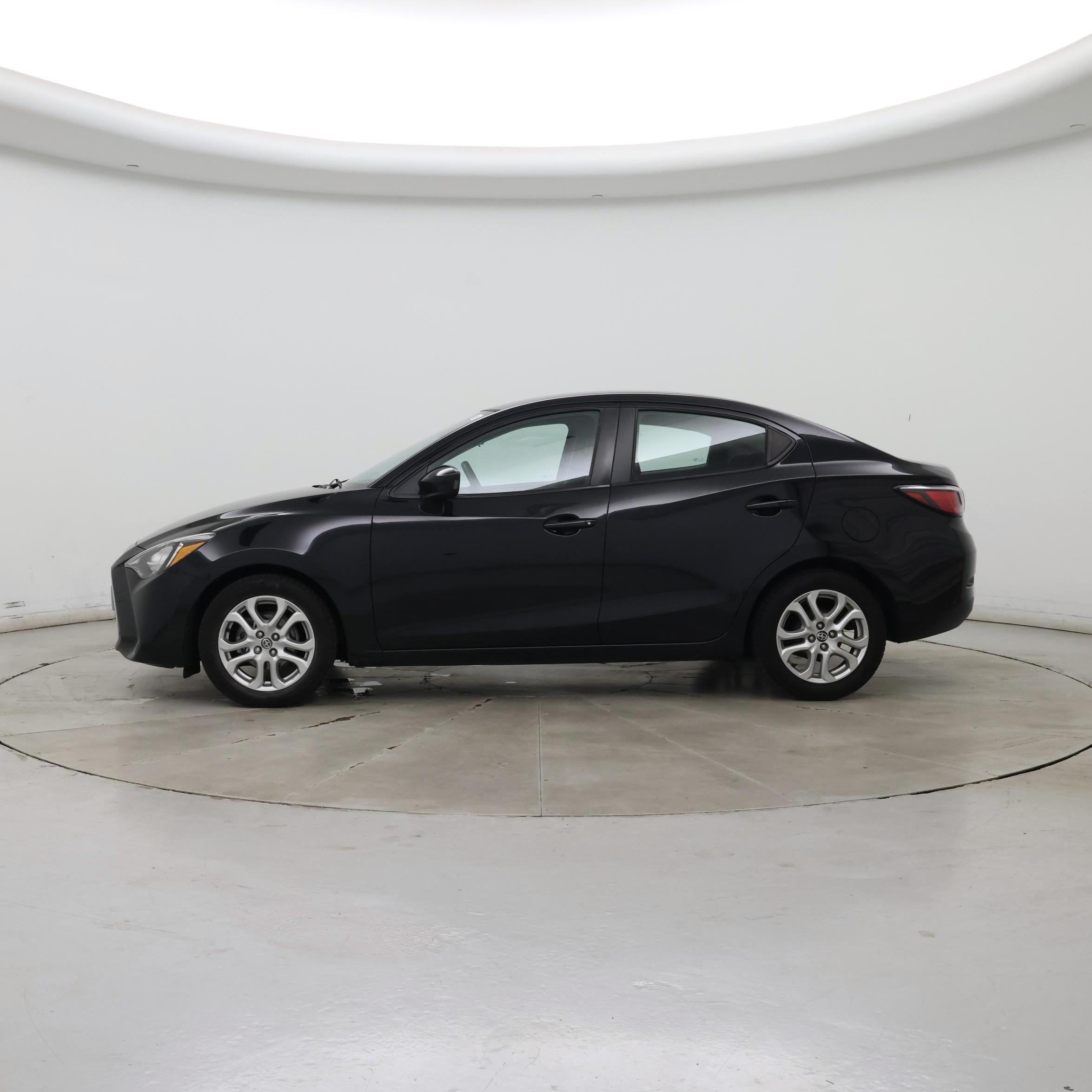 Thumbnail: 2016 Scion iA - 3