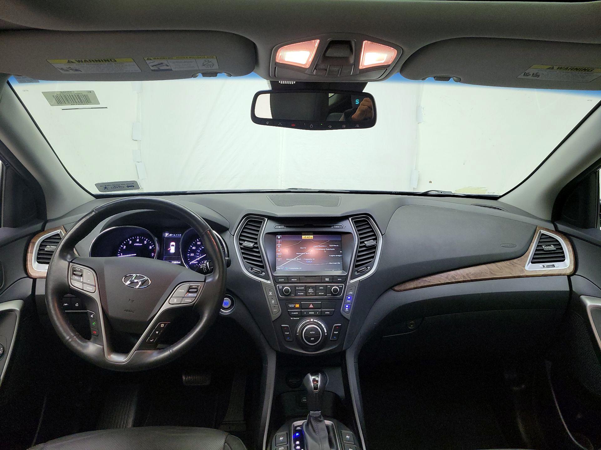 Thumbnail: 2017 Hyundai Santa Fe - 9