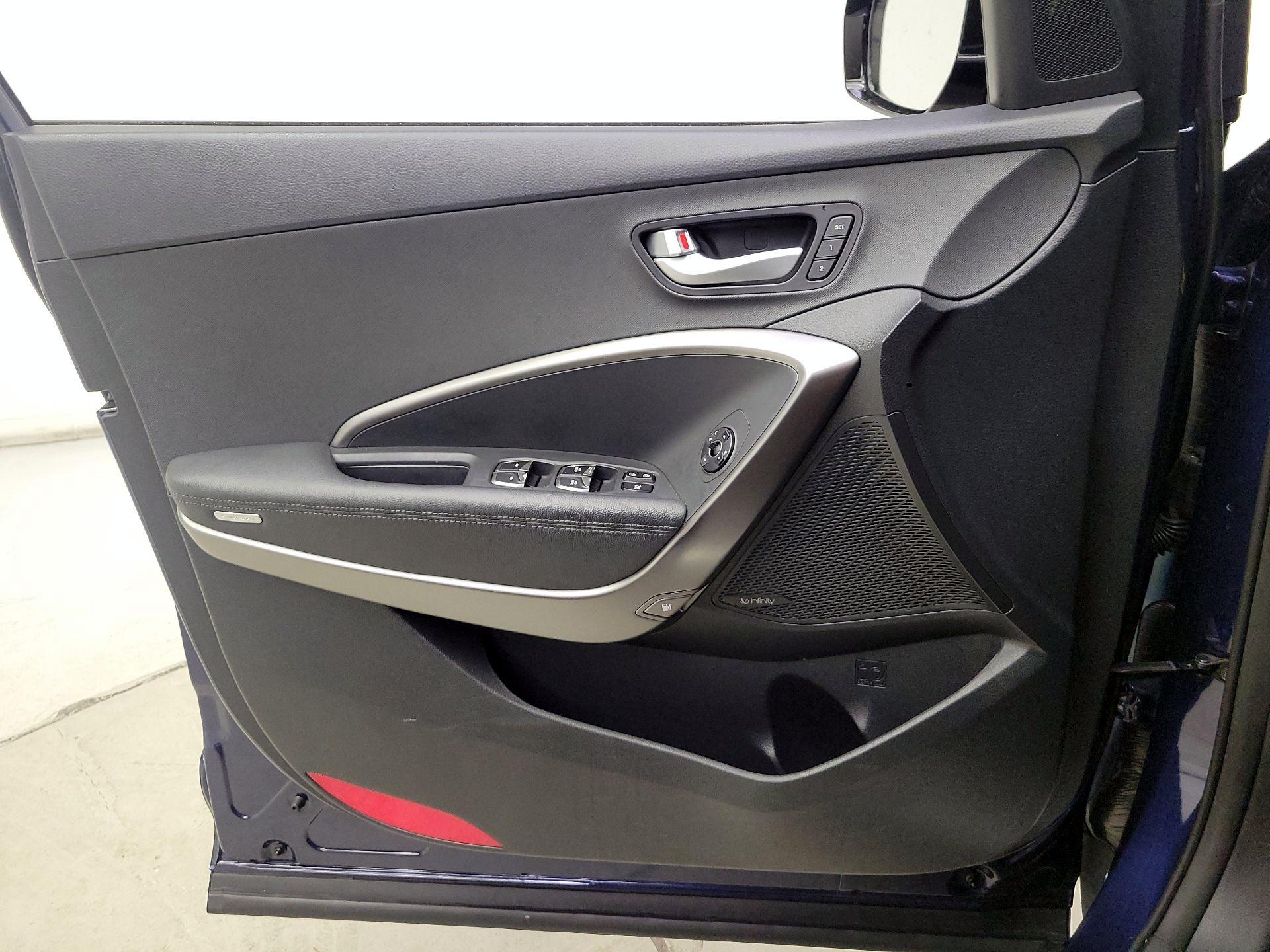 Thumbnail: 2017 Hyundai Santa Fe - 12