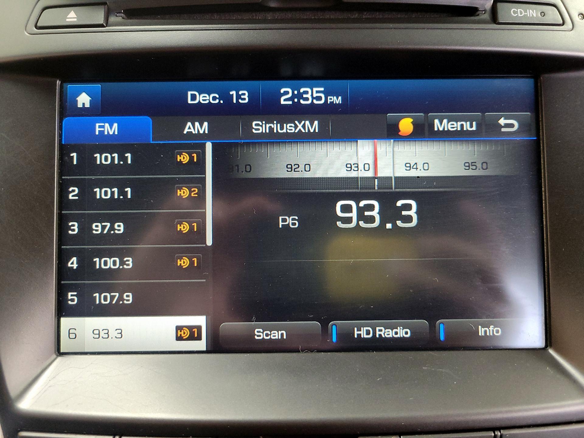 Thumbnail: 2017 Hyundai Santa Fe - 16