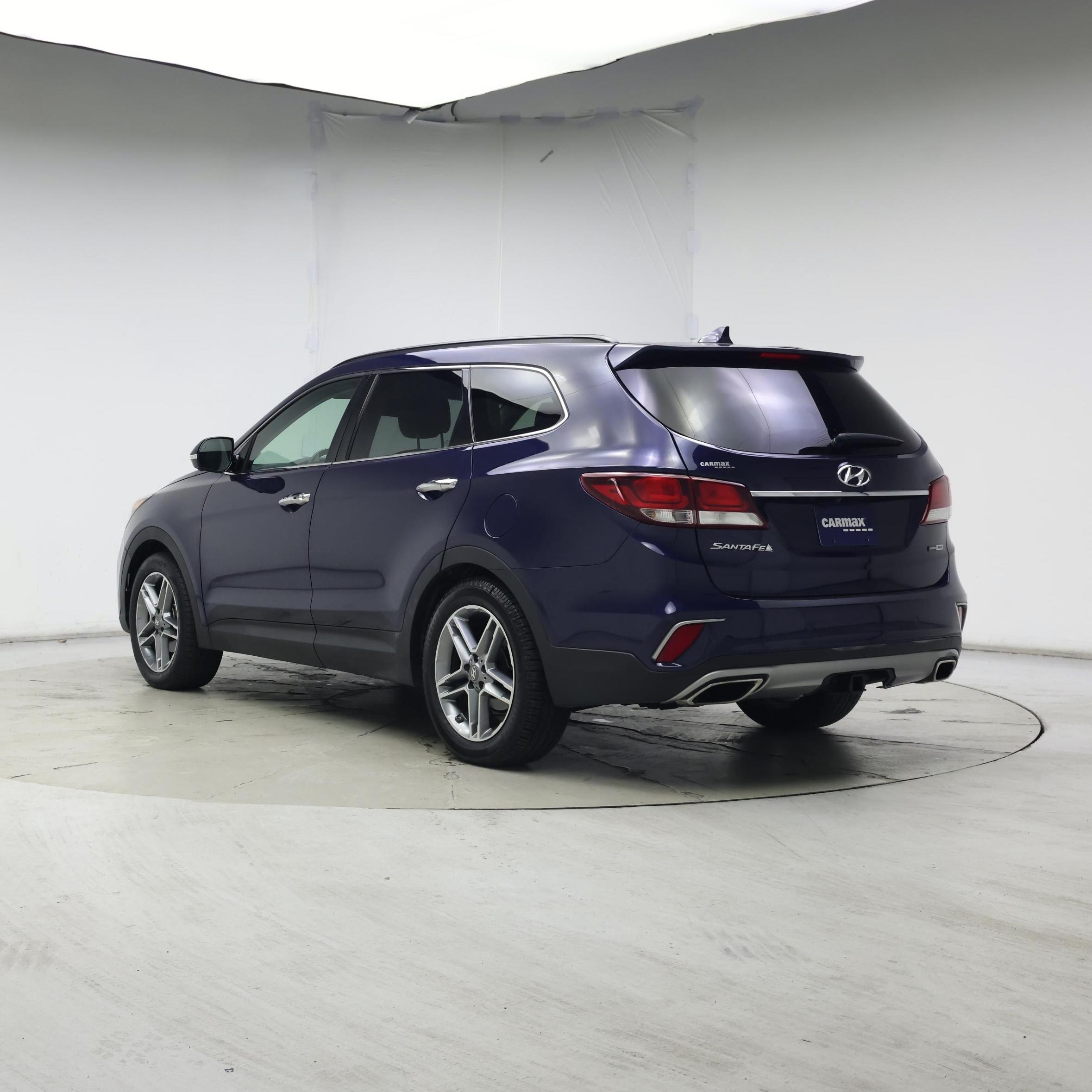 Thumbnail: 2017 Hyundai Santa Fe - 2