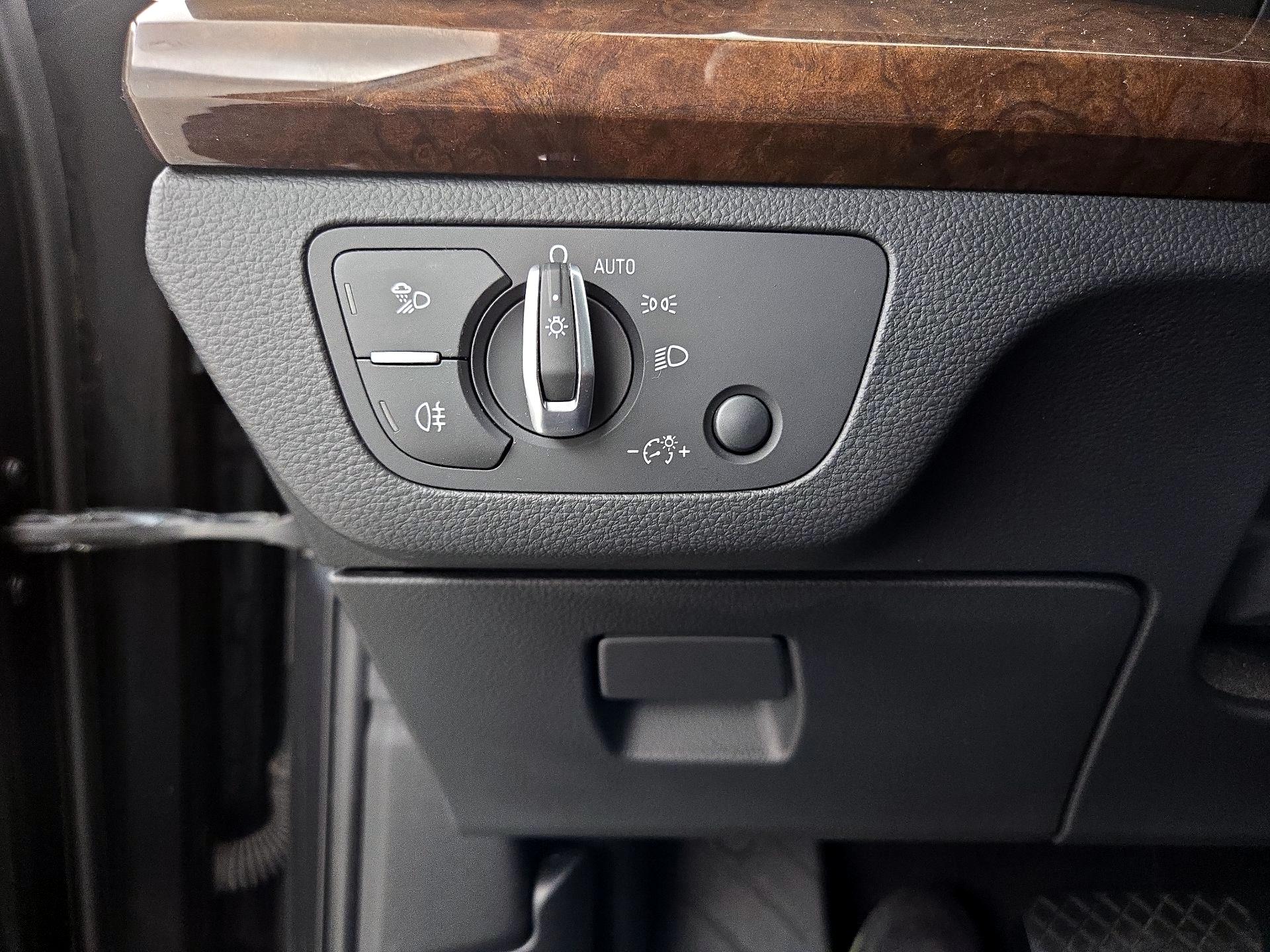 Thumbnail: 2019 Audi Q5 - 13