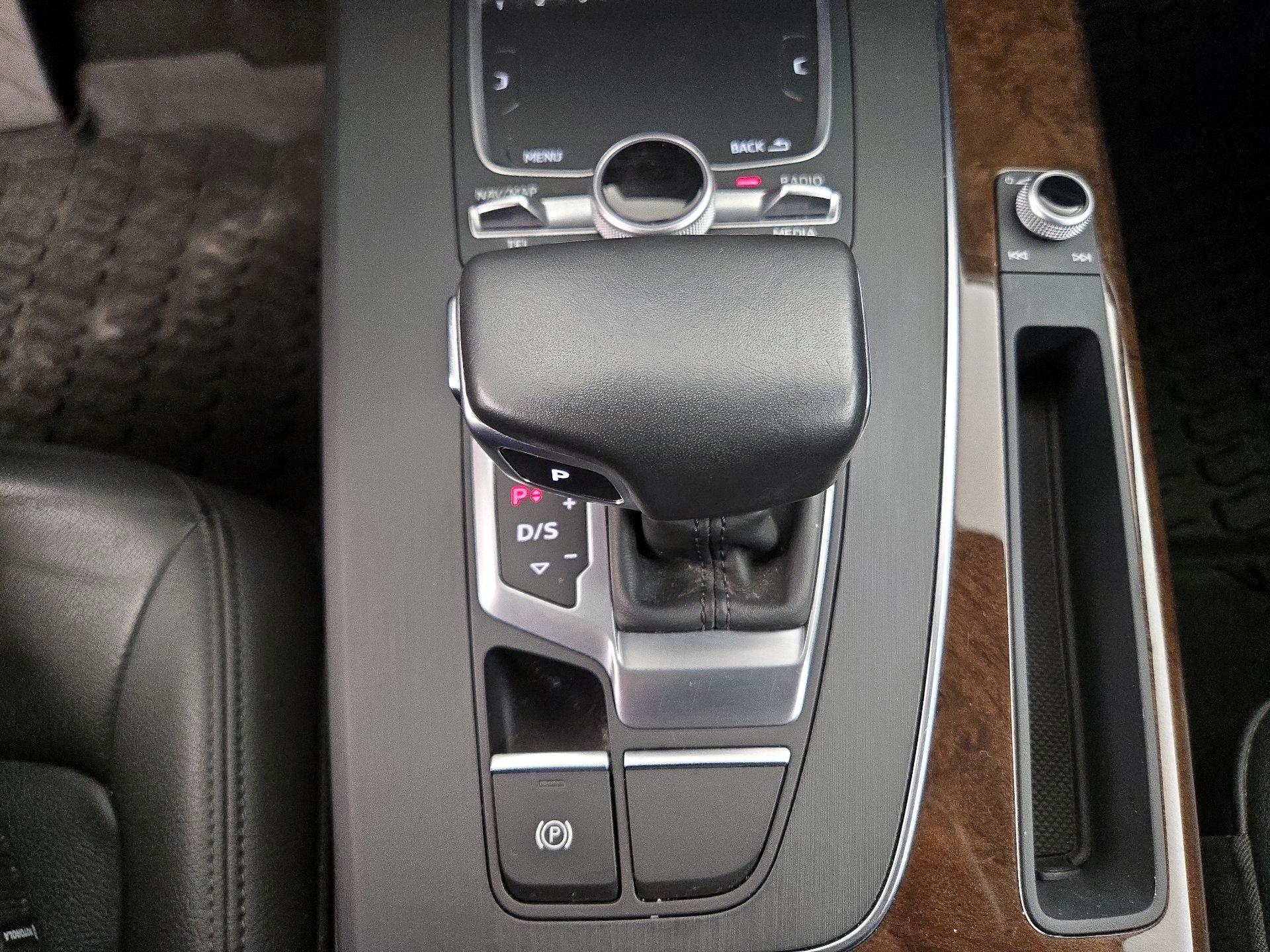 Thumbnail: 2019 Audi Q5 - 18