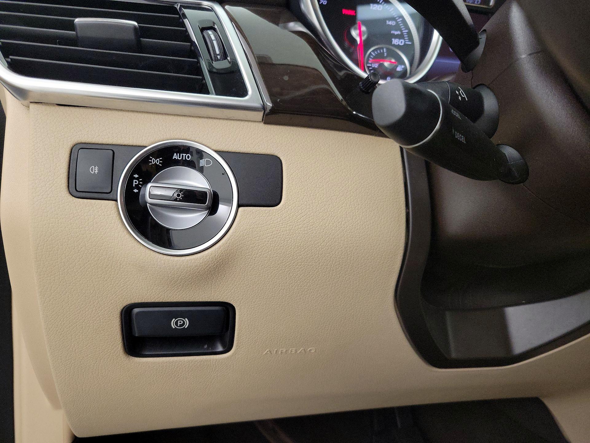 Thumbnail: 2017 Mercedes-Benz GLE - 13