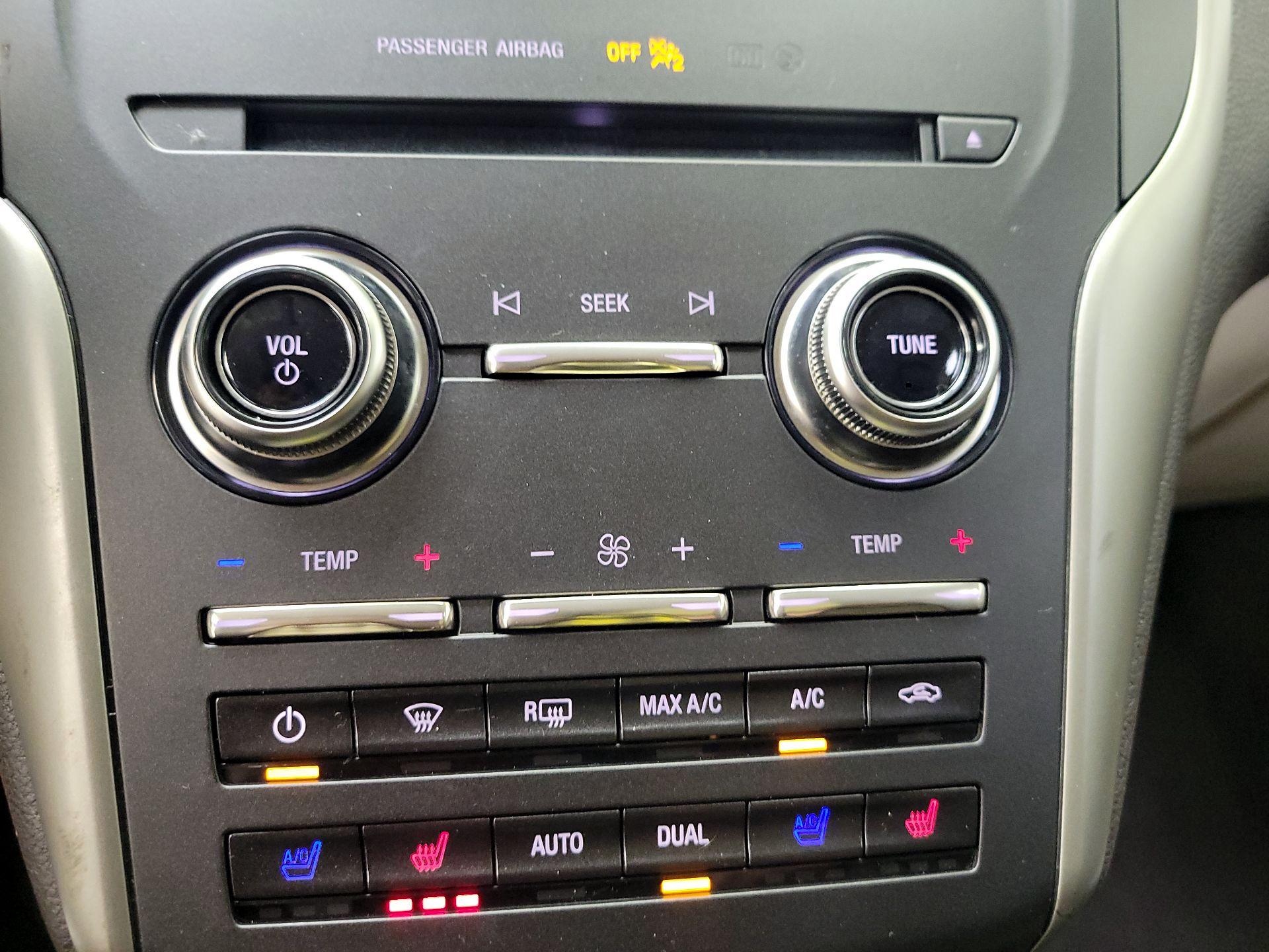 Thumbnail: 2017 Lincoln MKC - 14