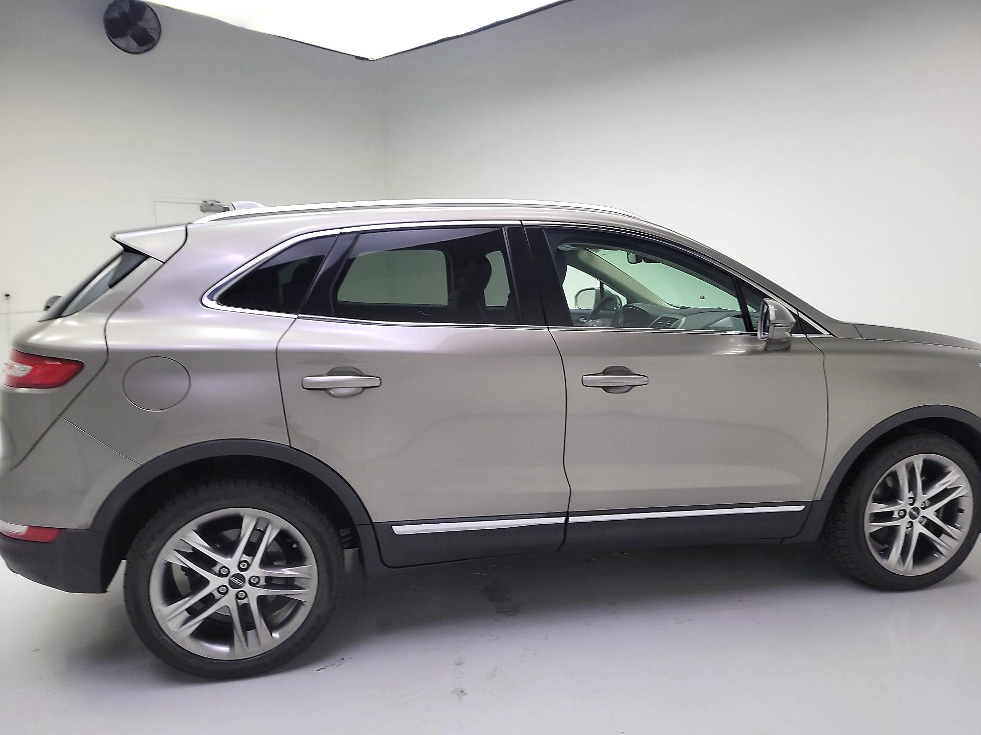 Thumbnail: 2017 Lincoln MKC - 4