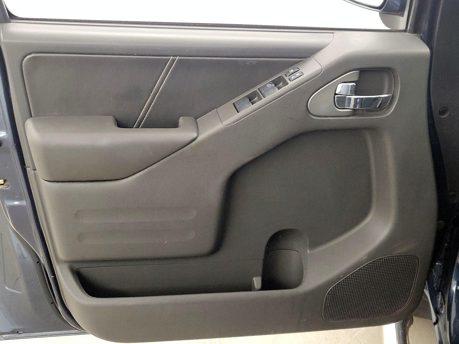 Thumbnail: 2016 Nissan Frontier - 12