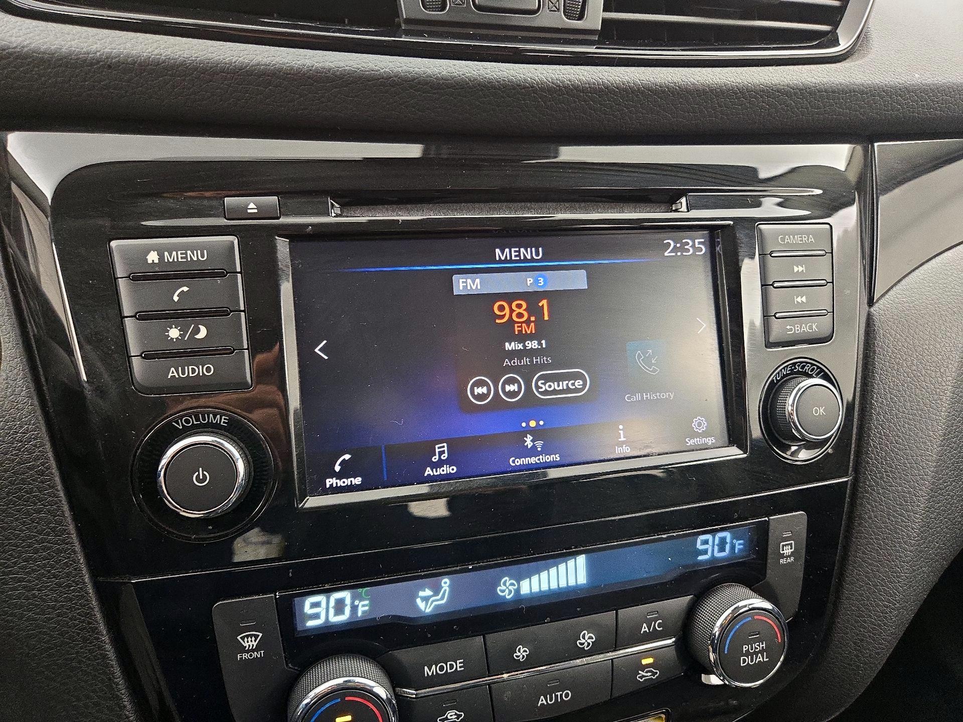 Thumbnail: 2020 Nissan Rogue Sport - 15