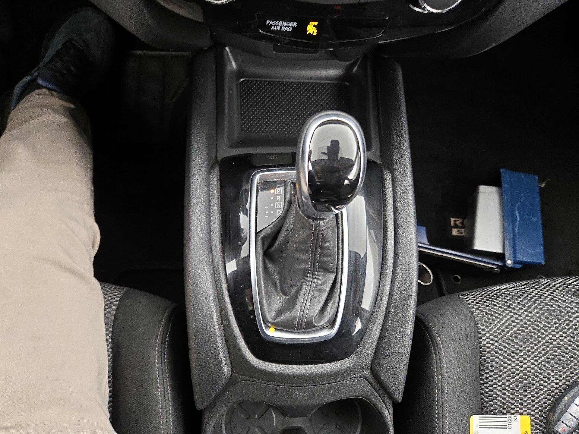 Thumbnail: 2020 Nissan Rogue Sport - 17