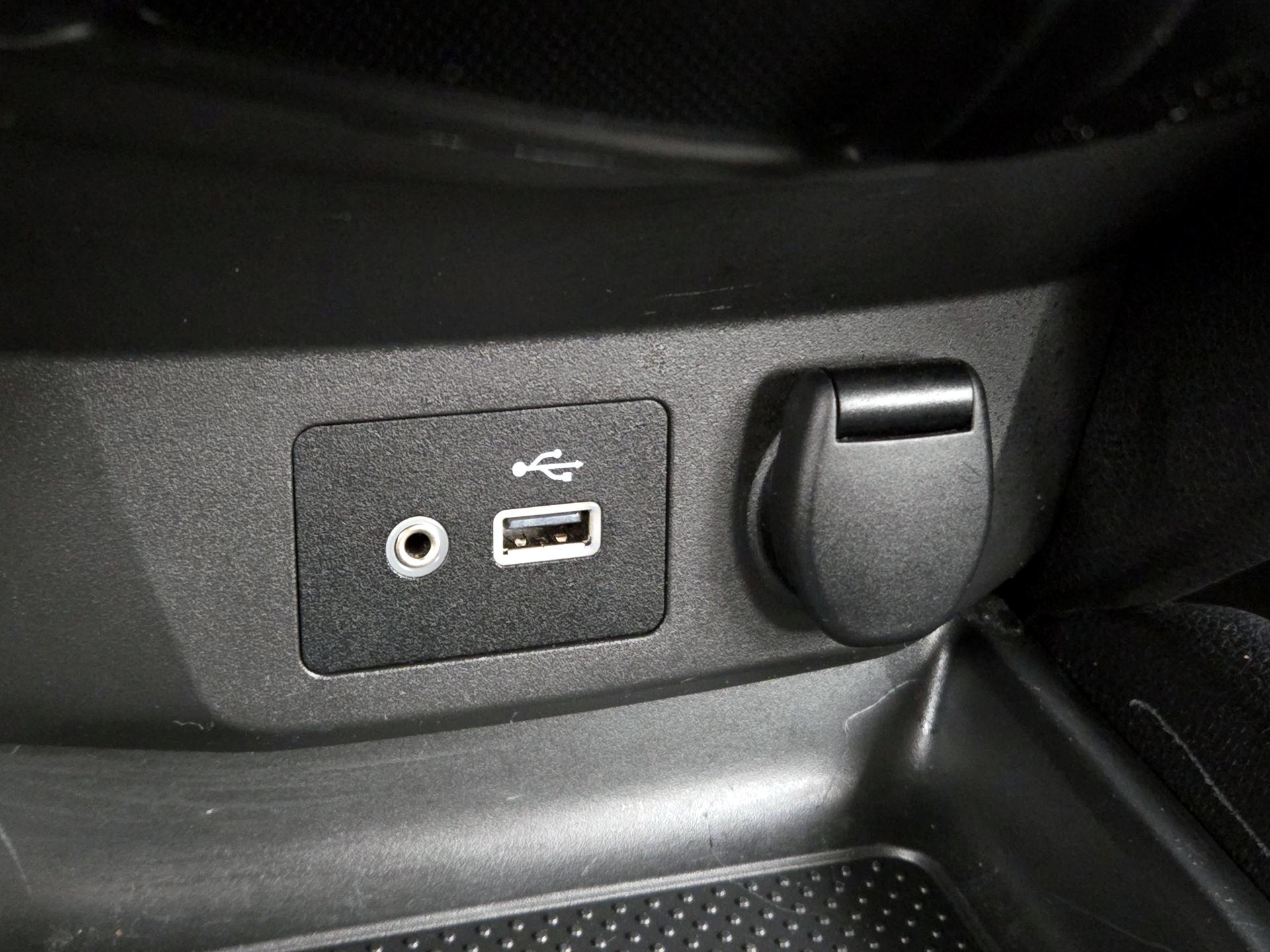 Thumbnail: 2020 Nissan Rogue Sport - 18