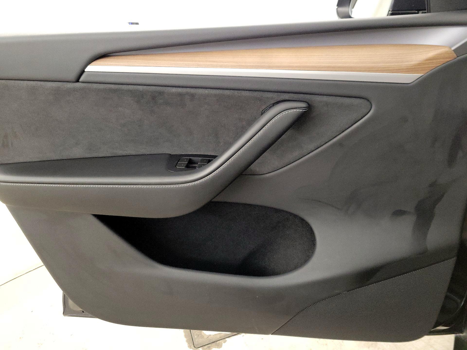 Thumbnail: 2024 Tesla Model Y - 12