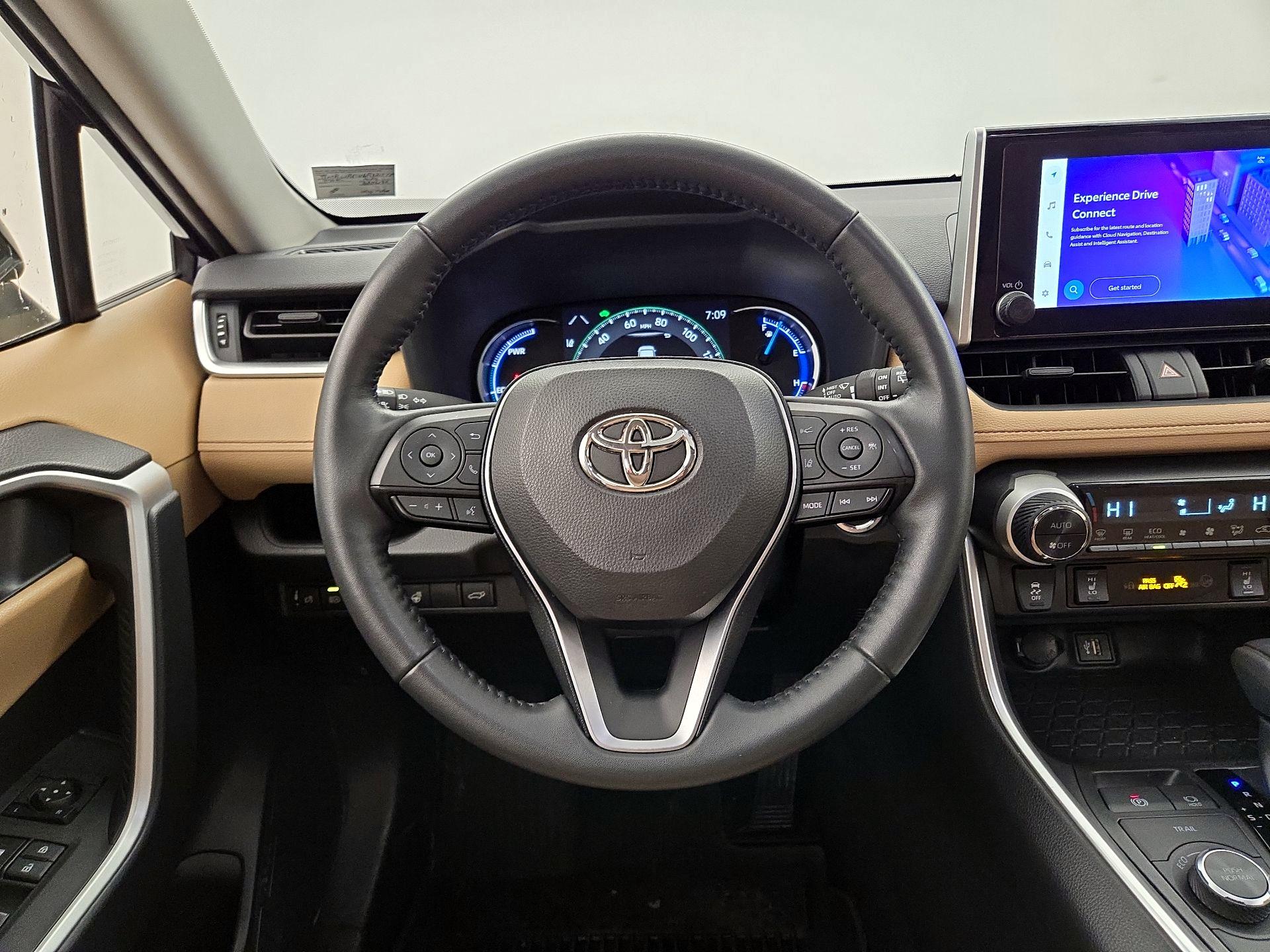 Thumbnail: 2024 Toyota RAV4 - 10