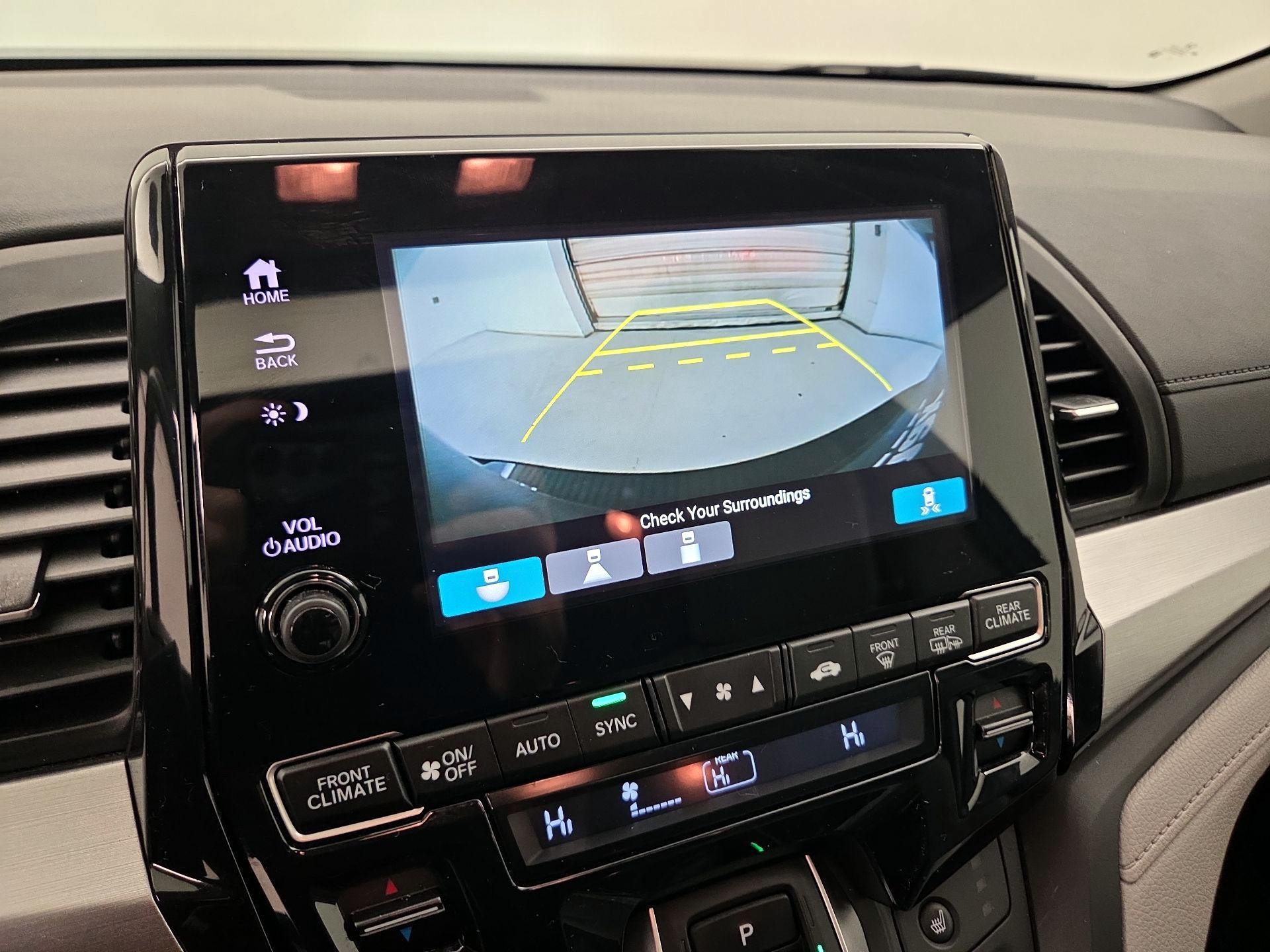 Thumbnail: 2020 Honda Odyssey - 14