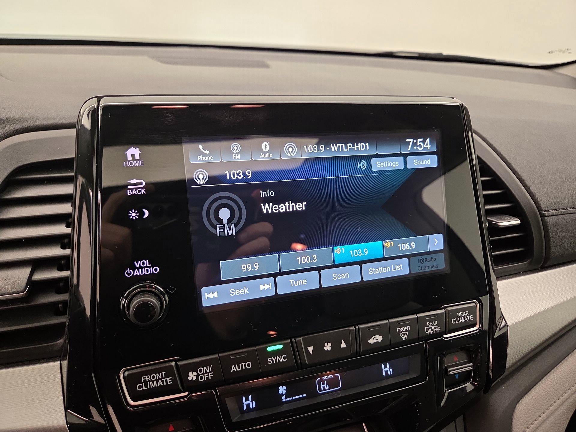 Thumbnail: 2020 Honda Odyssey - 15