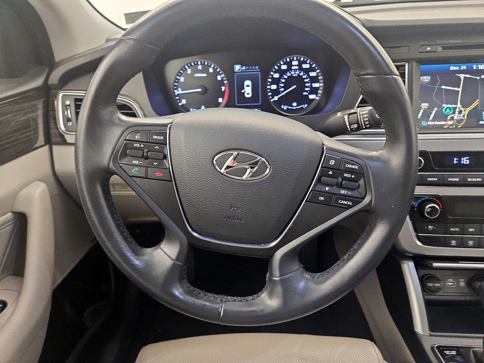 Thumbnail: 2017 Hyundai Sonata - 10