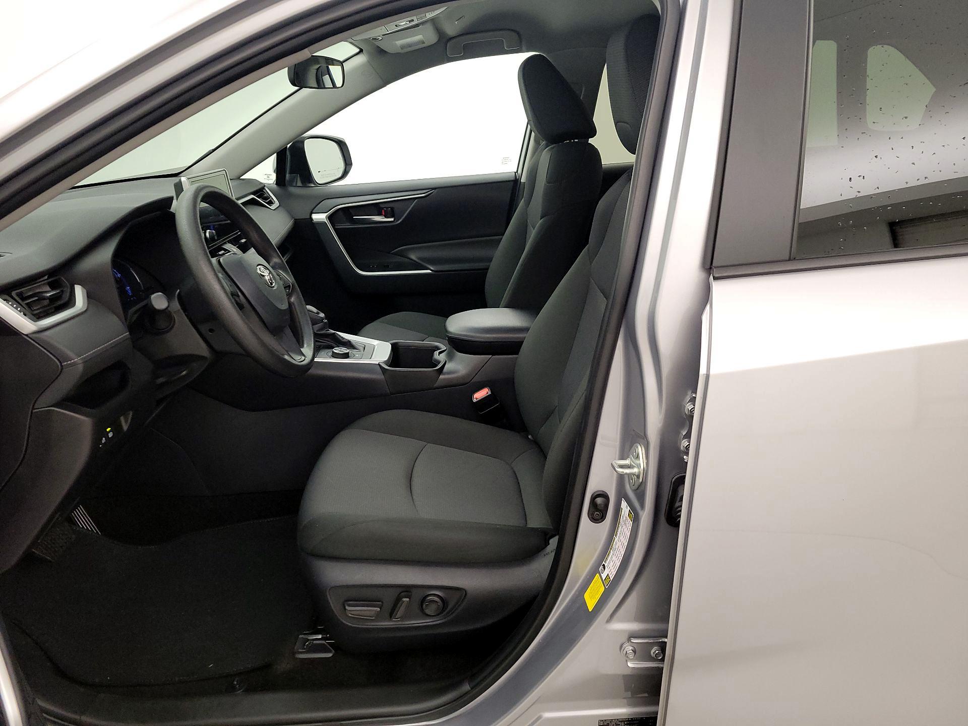 Thumbnail: 2024 Toyota RAV4 - 11