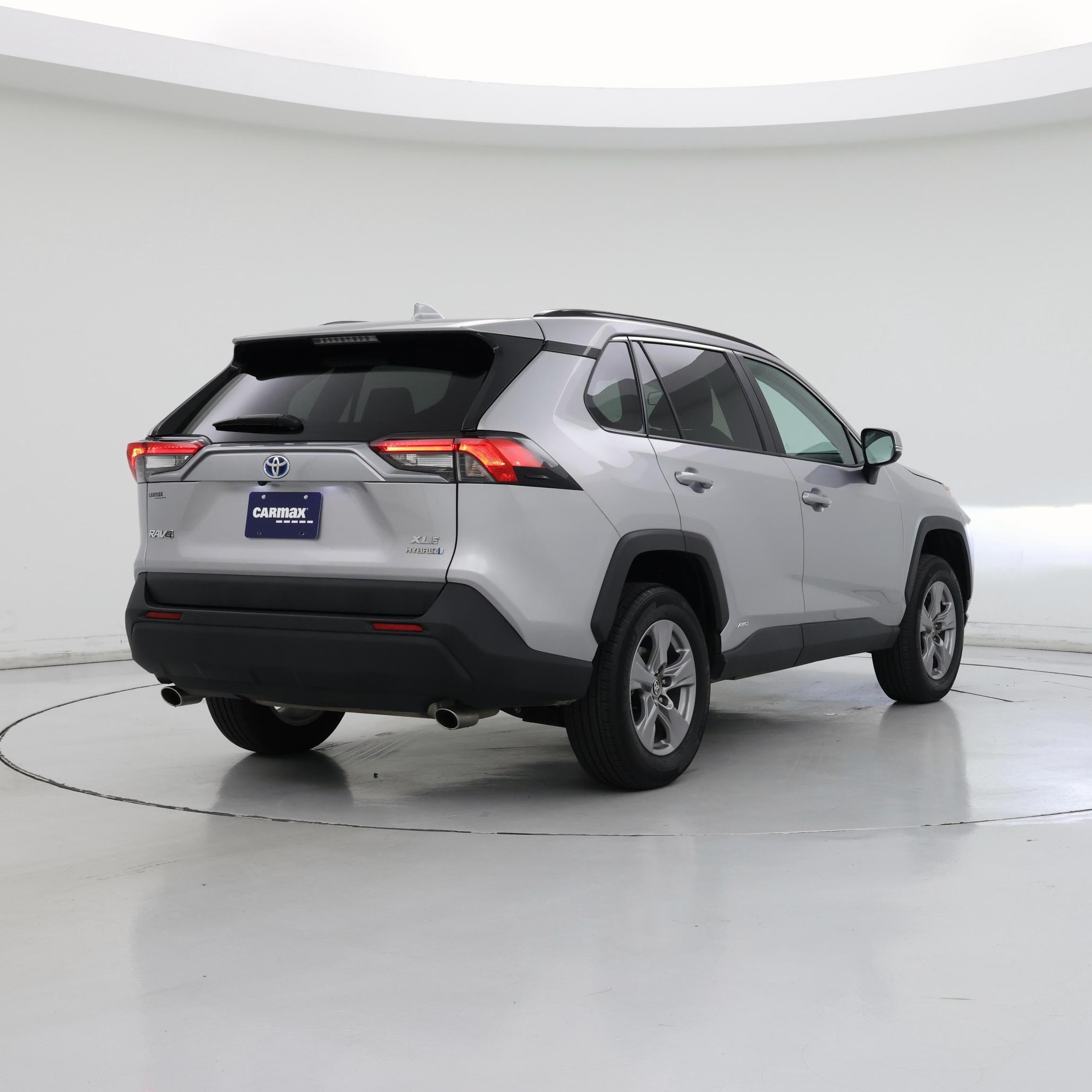 Thumbnail: 2024 Toyota RAV4 - 8