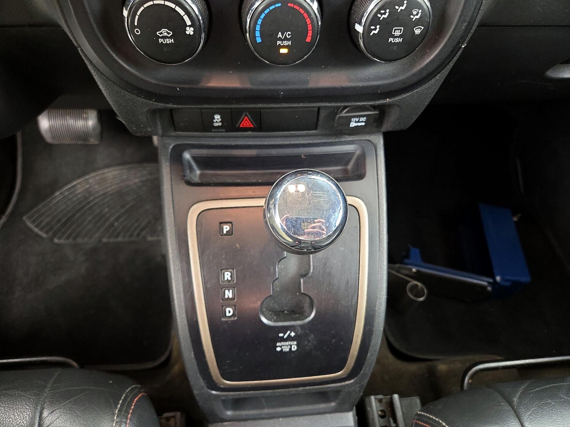 Thumbnail: 2016 Jeep Compass - 16