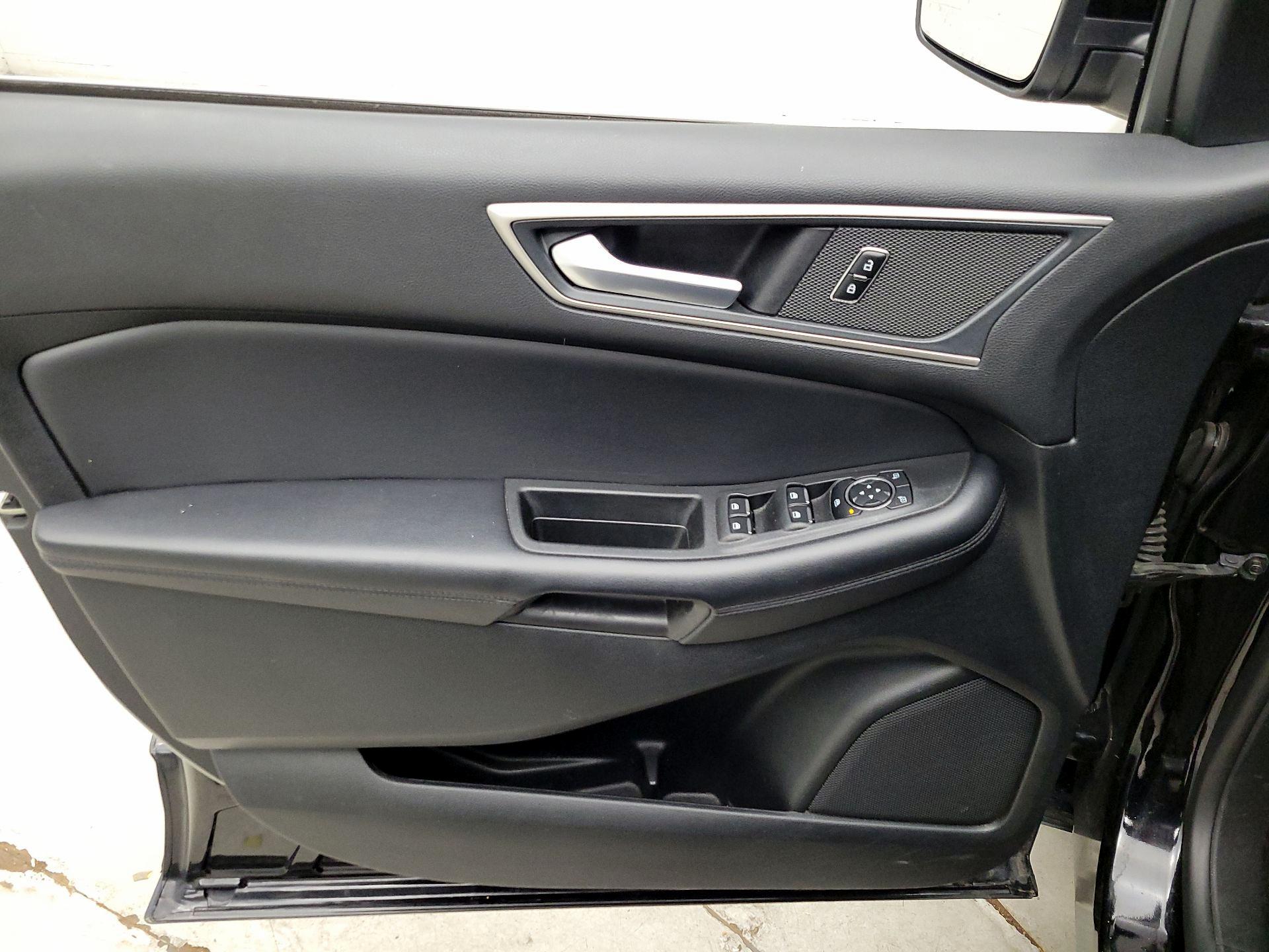 Thumbnail: 2023 Ford Edge - 12