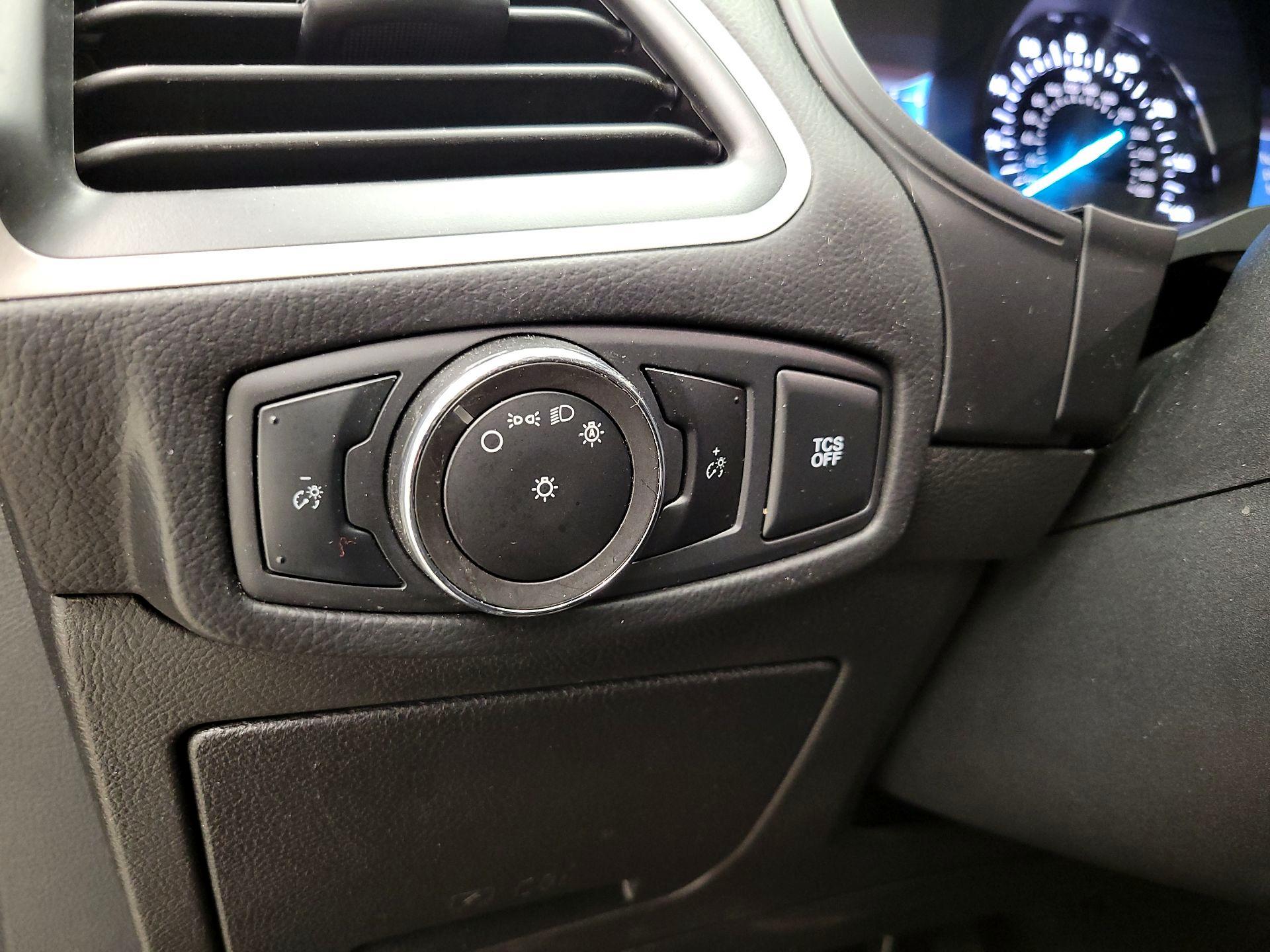 Thumbnail: 2023 Ford Edge - 13