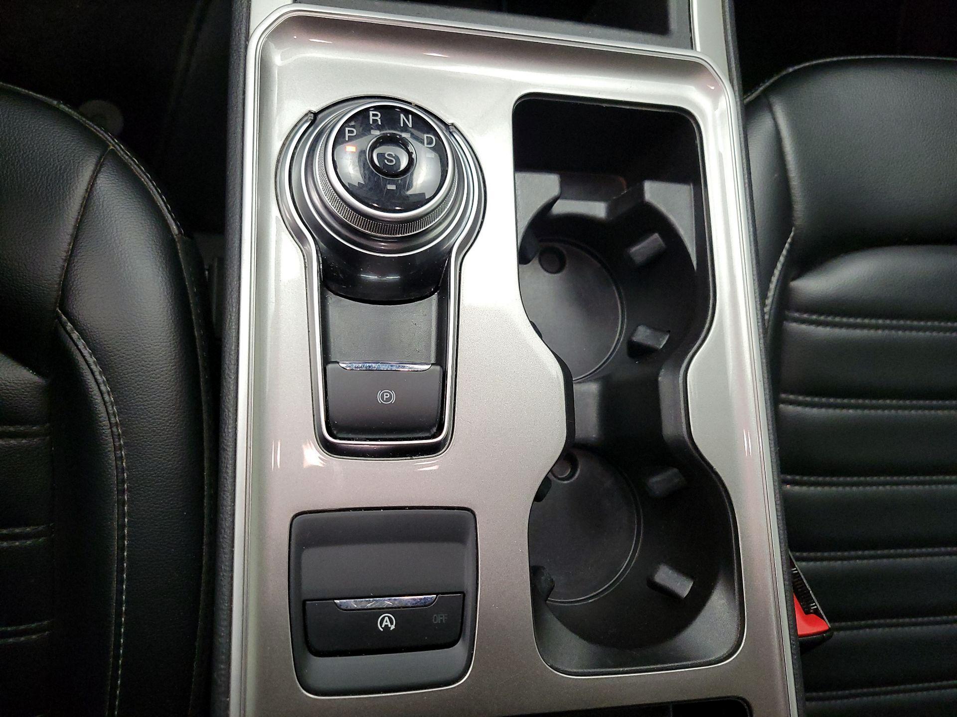 Thumbnail: 2023 Ford Edge - 17