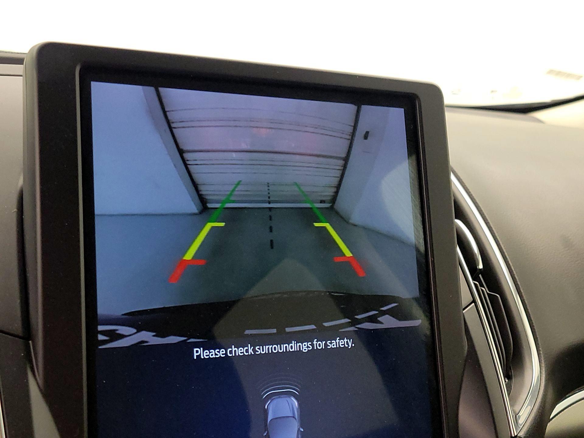 Thumbnail: 2022 Ford Edge - 14