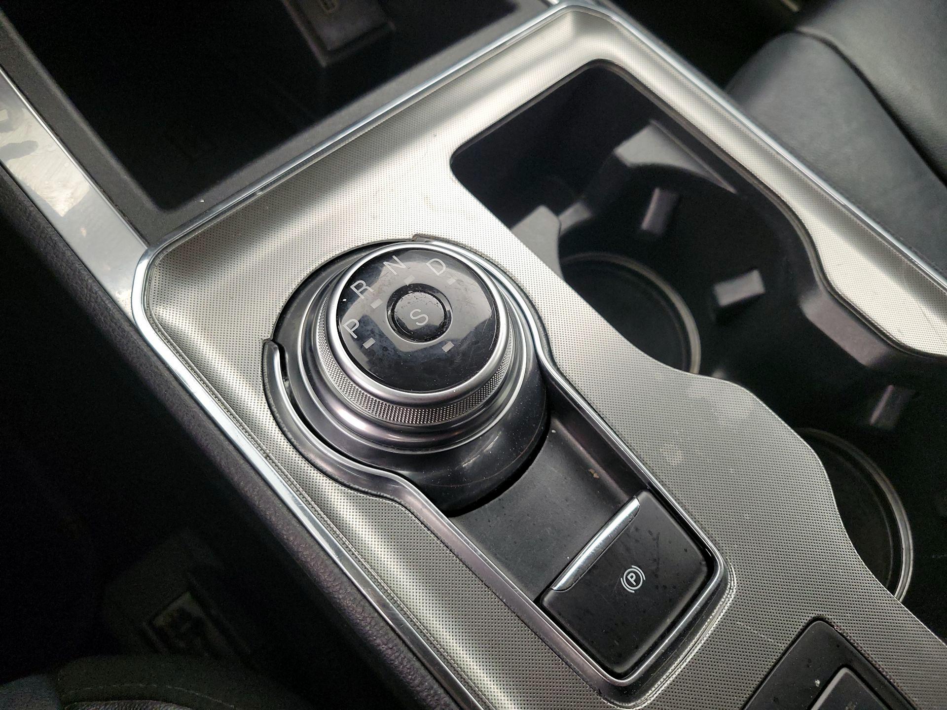 Thumbnail: 2022 Ford Edge - 17