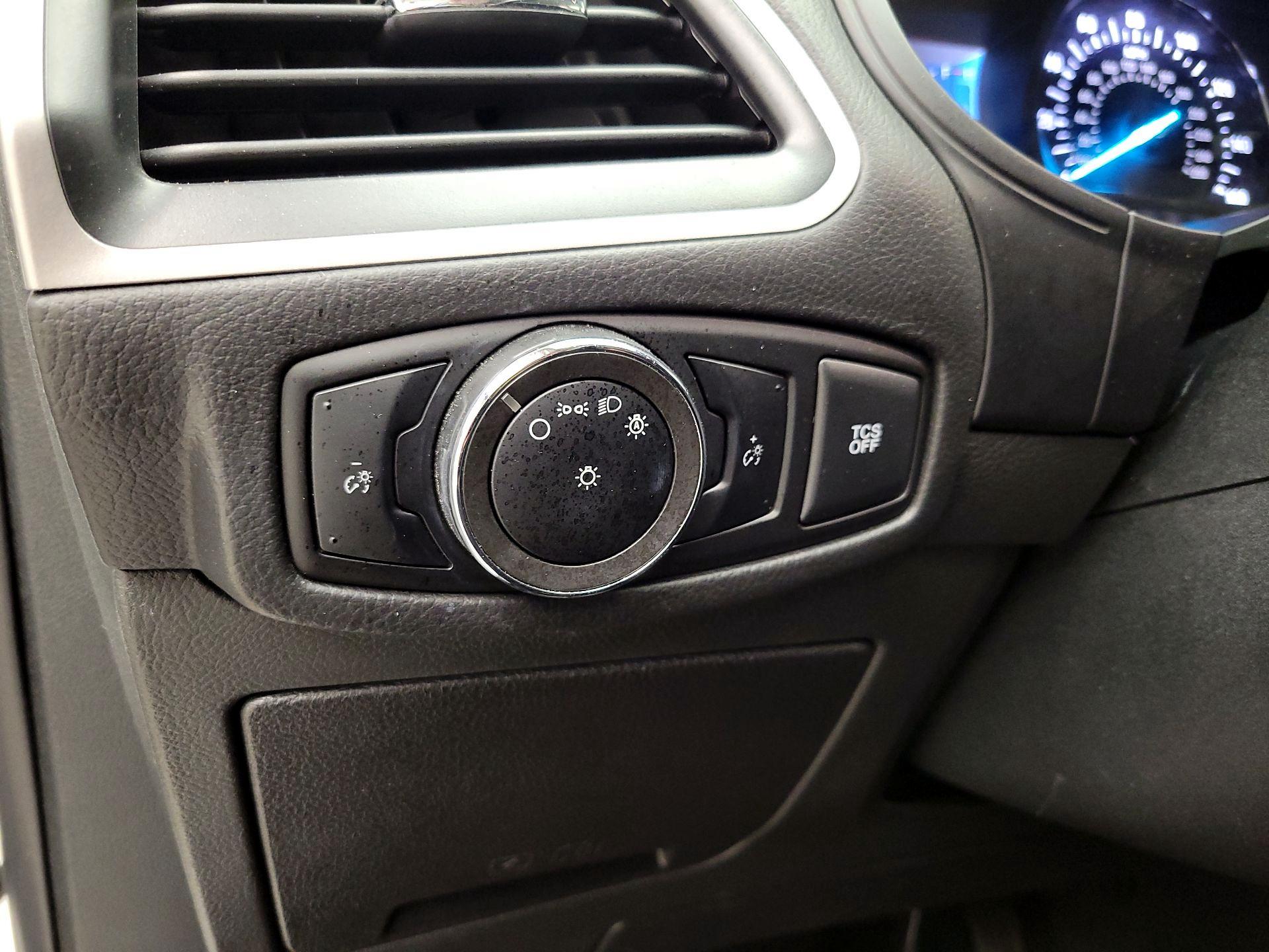 Thumbnail: 2023 Ford Edge - 13