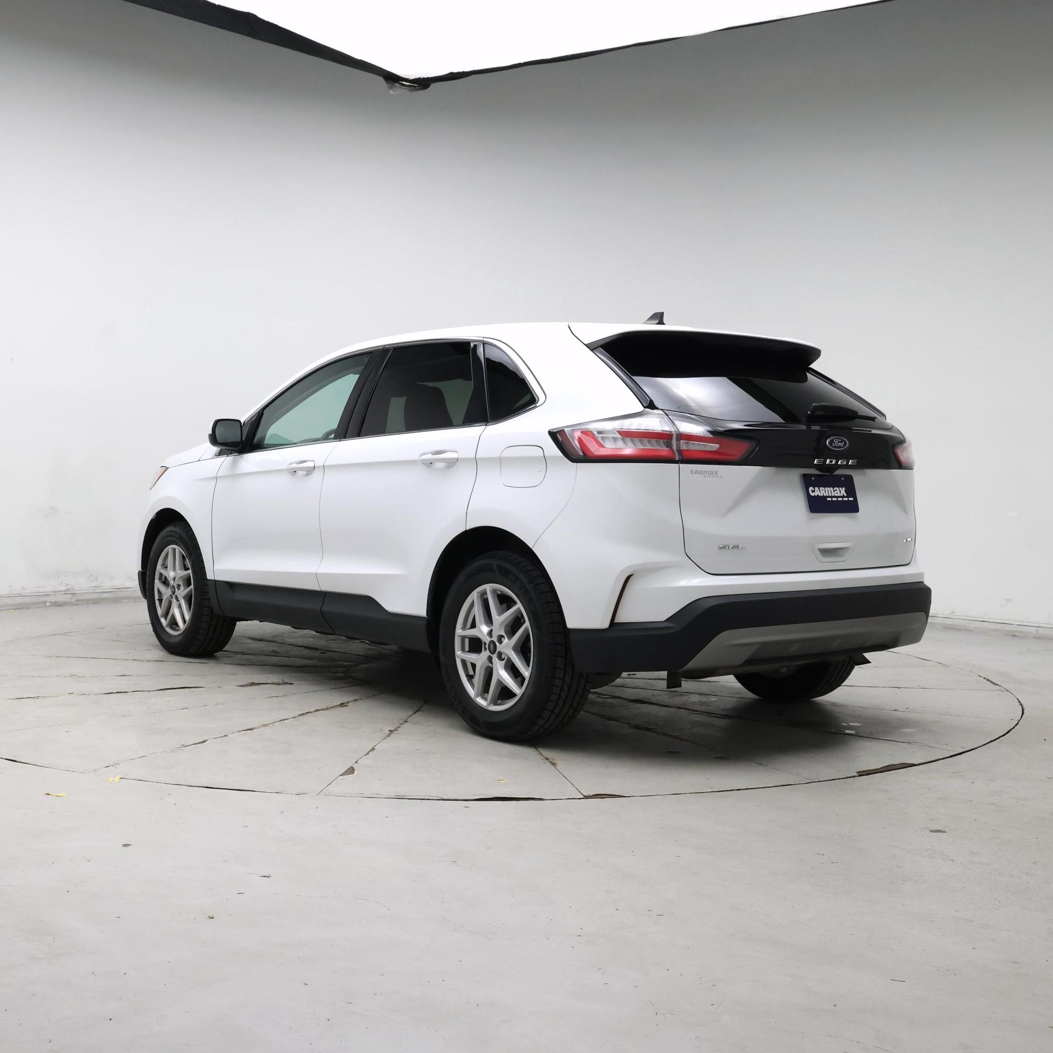 Thumbnail: 2023 Ford Edge - 2