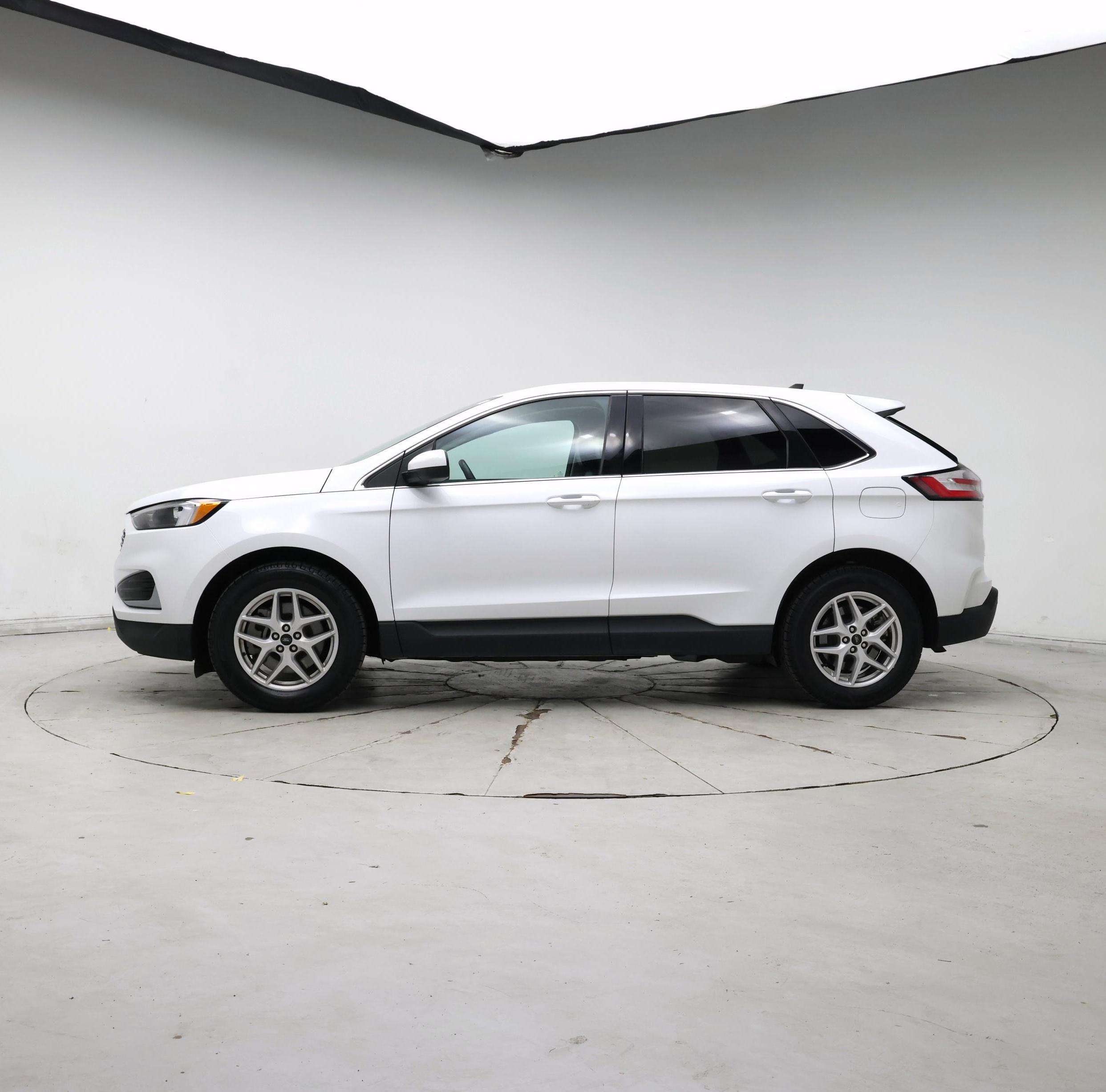 Thumbnail: 2023 Ford Edge - 3