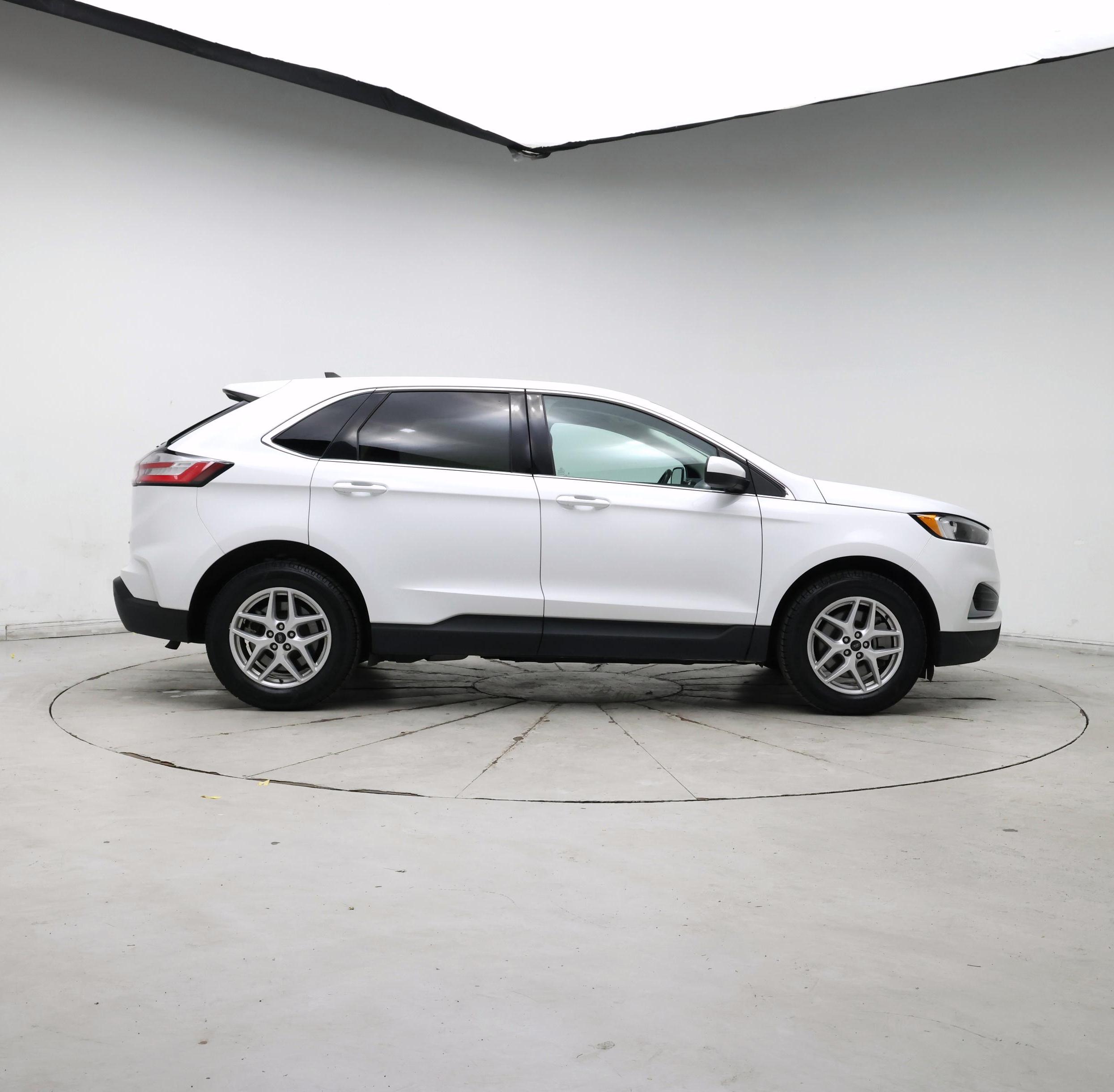 Thumbnail: 2023 Ford Edge - 7