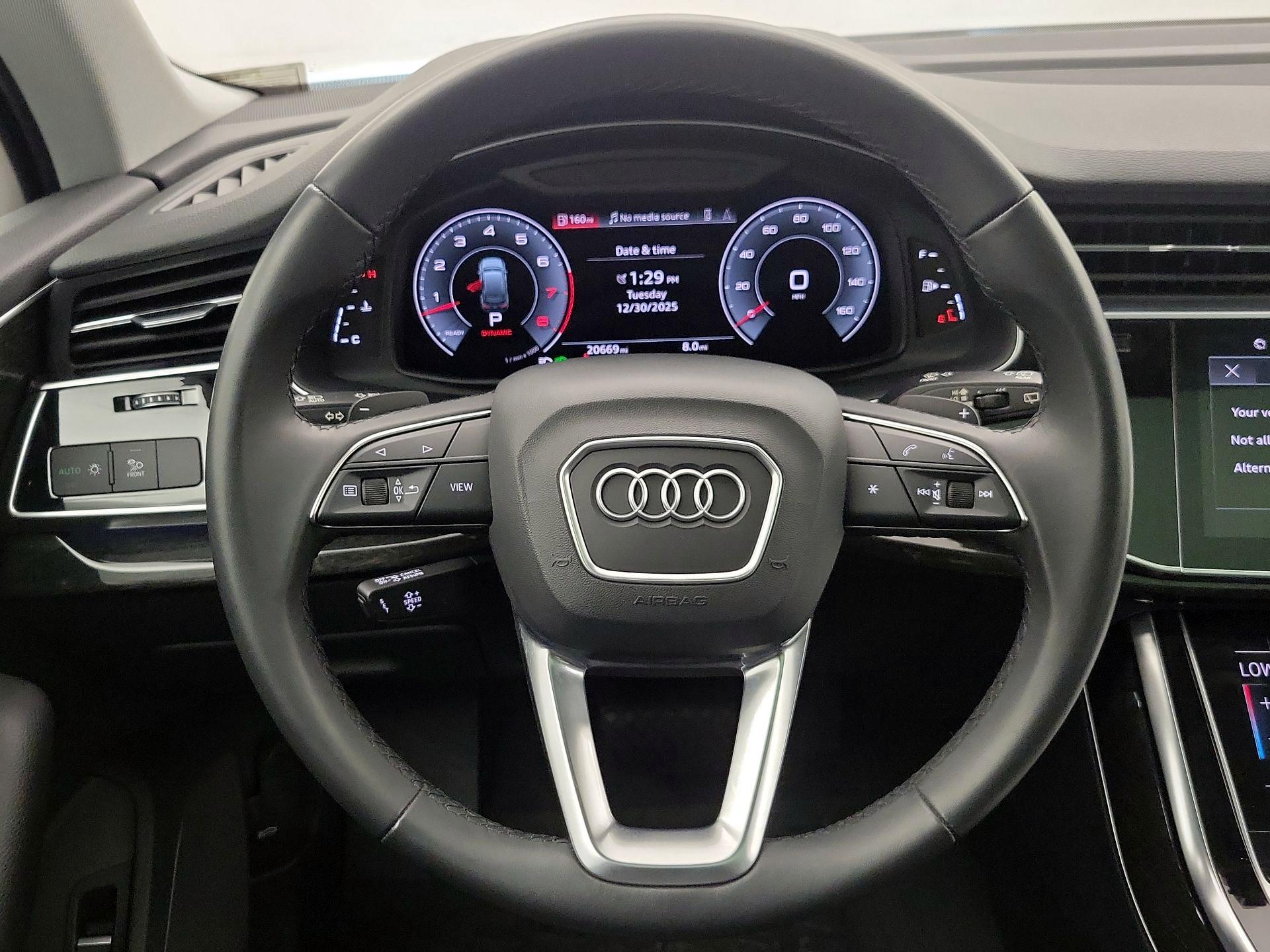 Thumbnail: 2022 Audi Q7 - 10