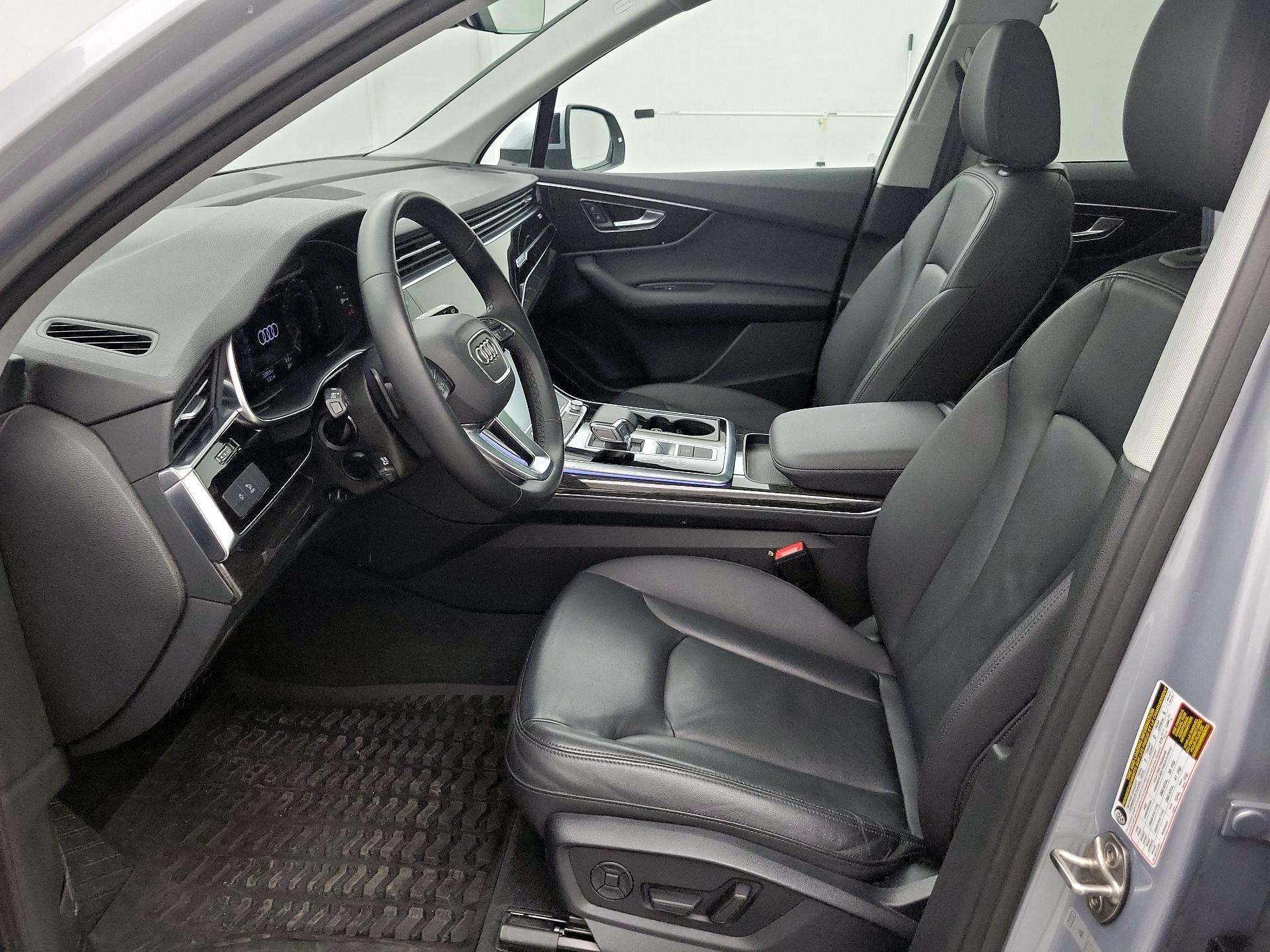 Thumbnail: 2022 Audi Q7 - 11