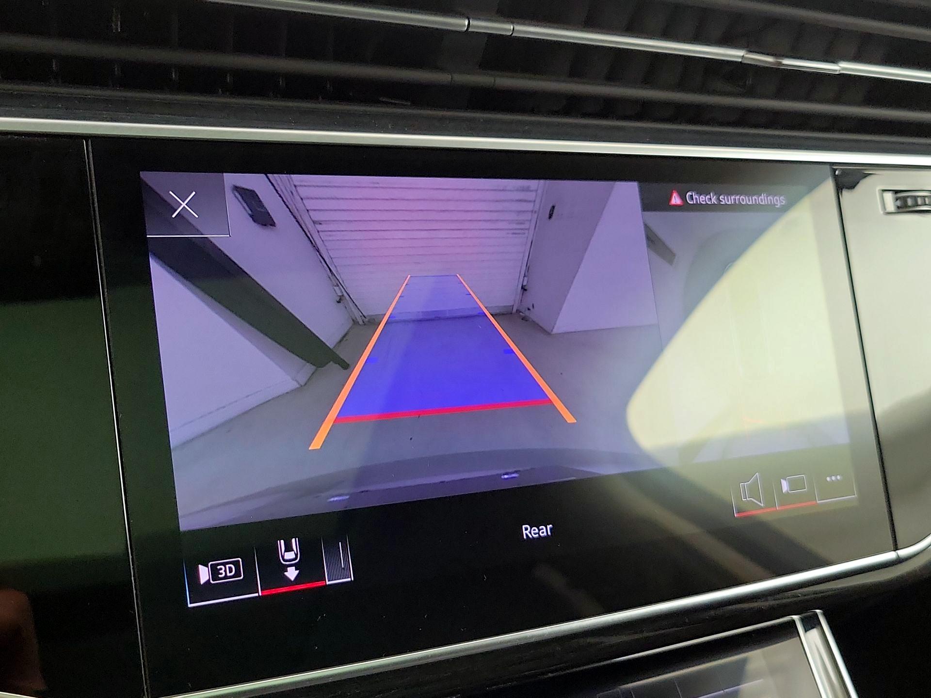 Thumbnail: 2022 Audi Q7 - 15