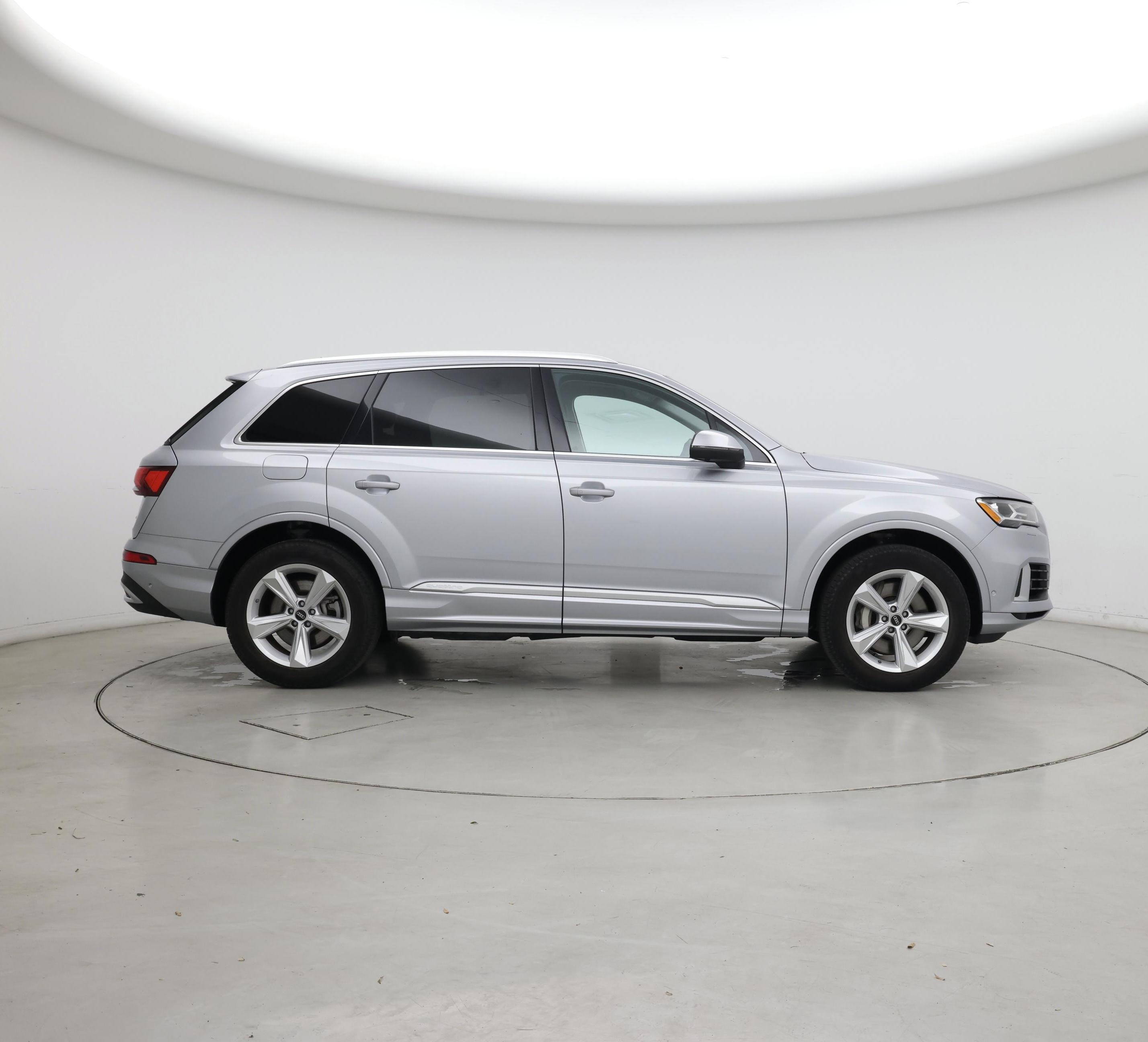 Thumbnail: 2022 Audi Q7 - 7