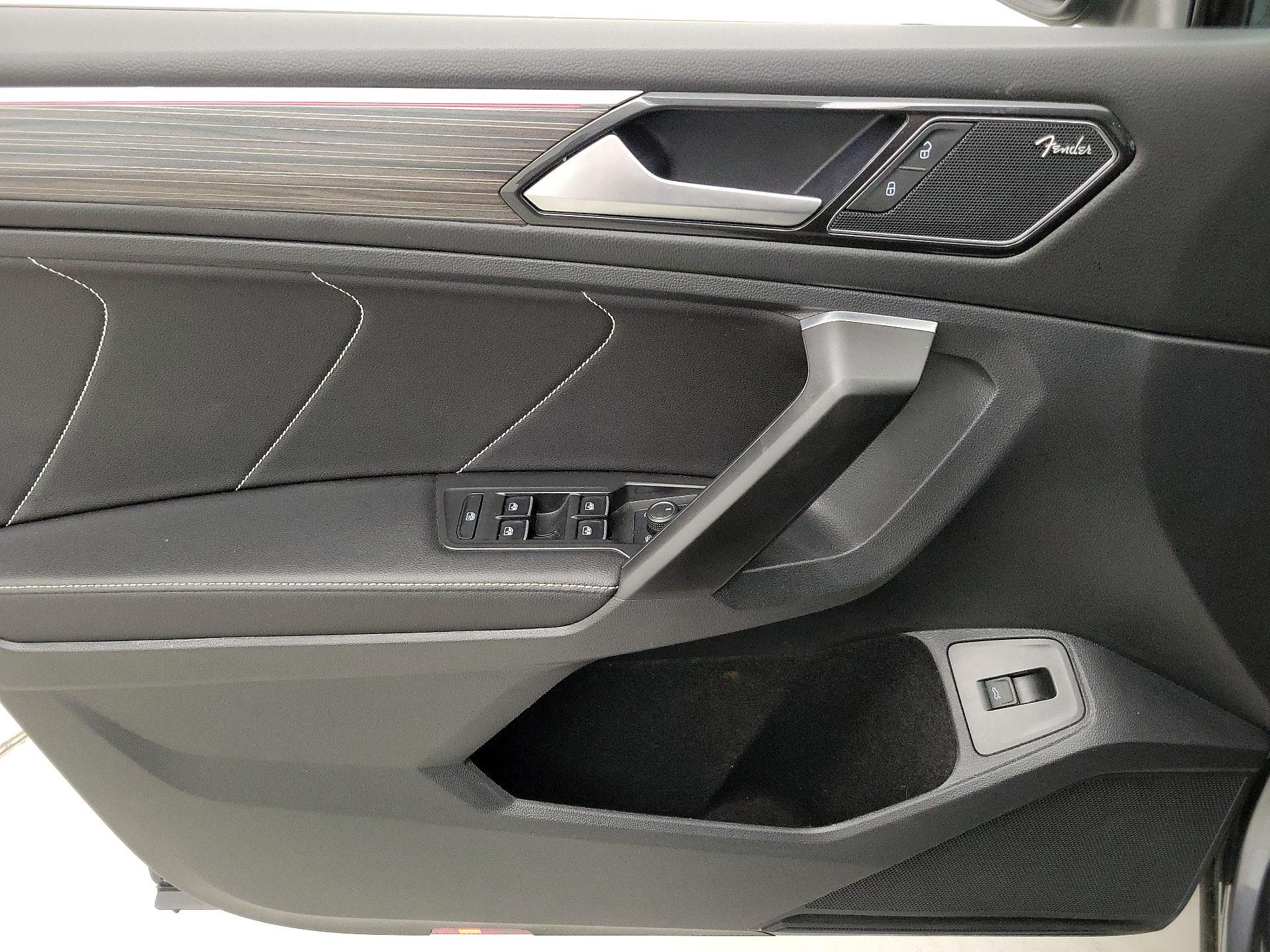 Thumbnail: 2022 Volkswagen Tiguan - 12