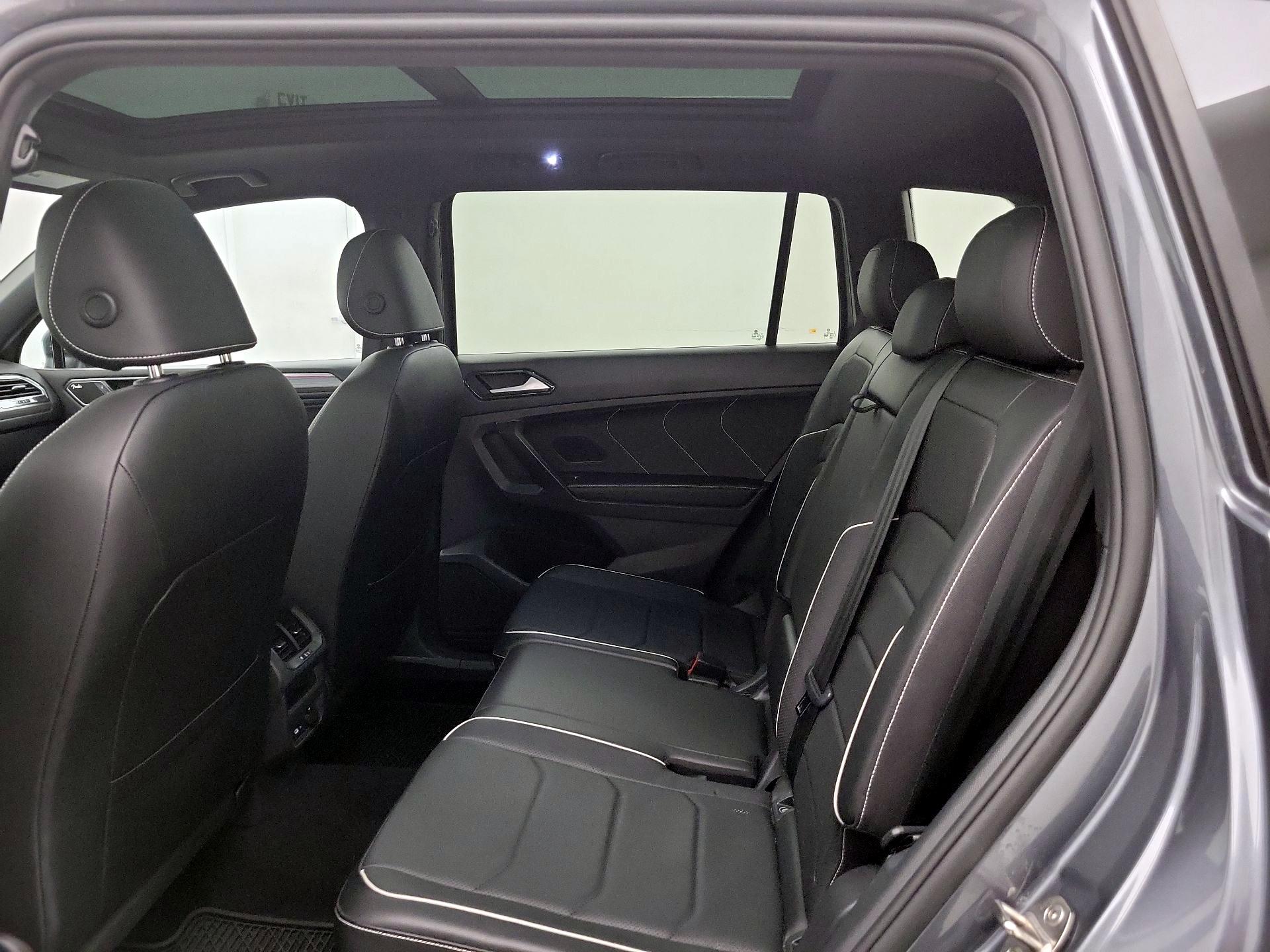 Thumbnail: 2022 Volkswagen Tiguan - 20