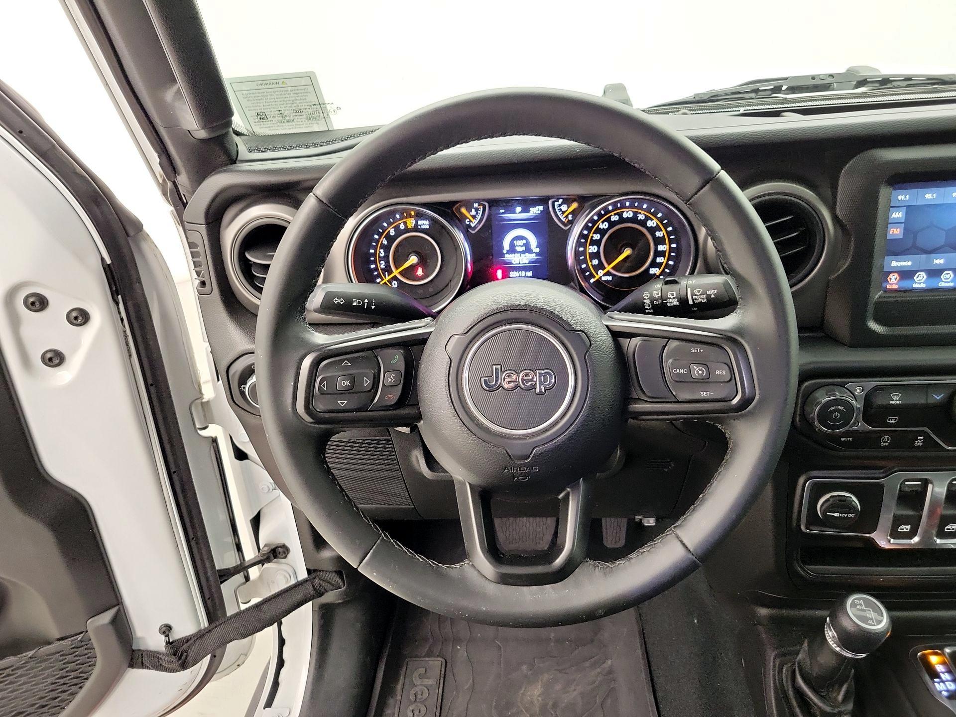 Thumbnail: 2022 Jeep Wrangler - 10